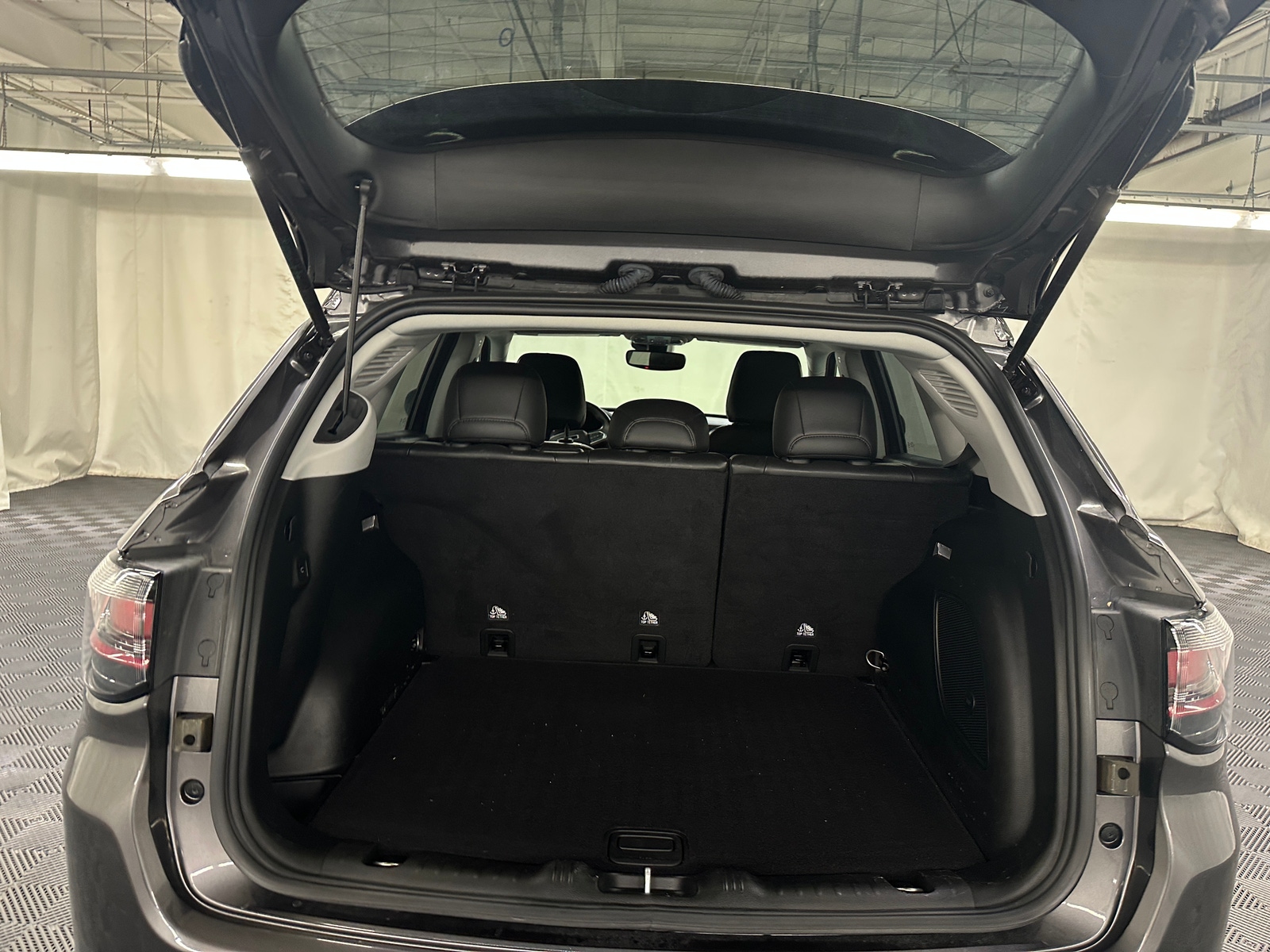 Thumbnail: 2022 Jeep Compass - 6