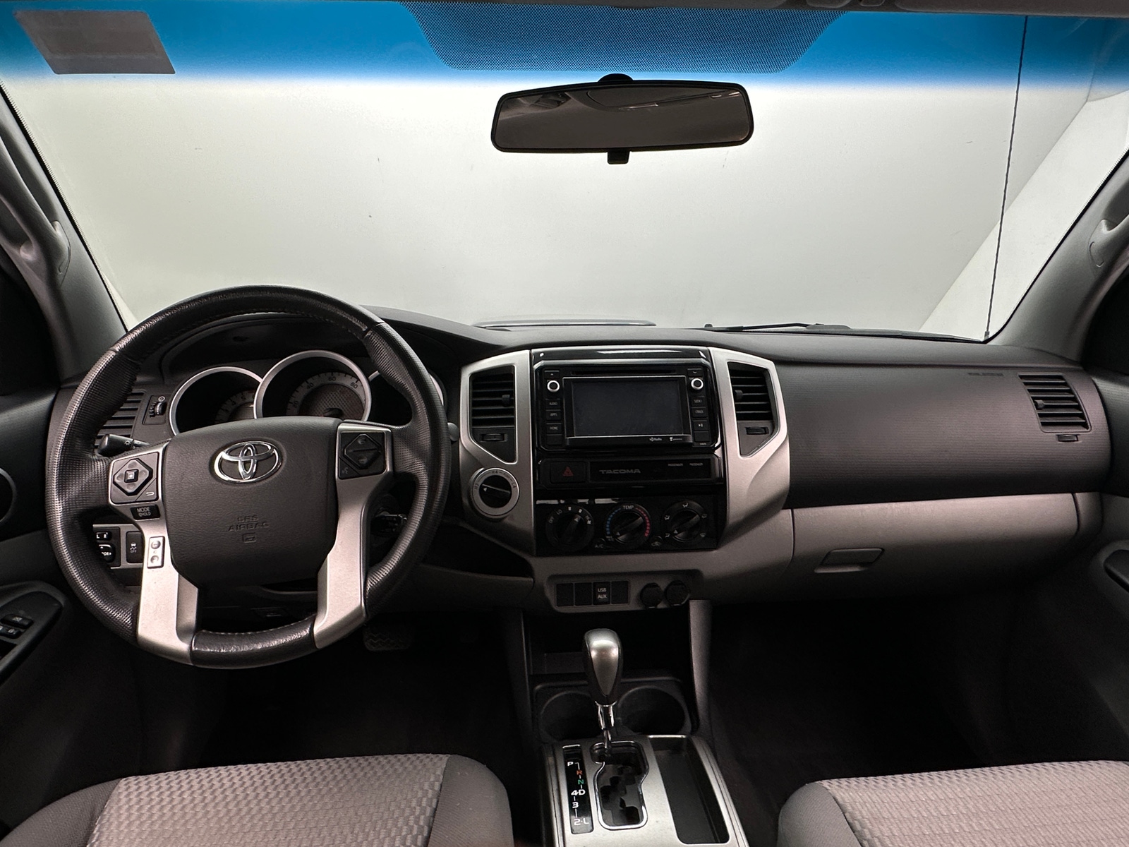 Thumbnail: 2015 Toyota Tacoma - 3