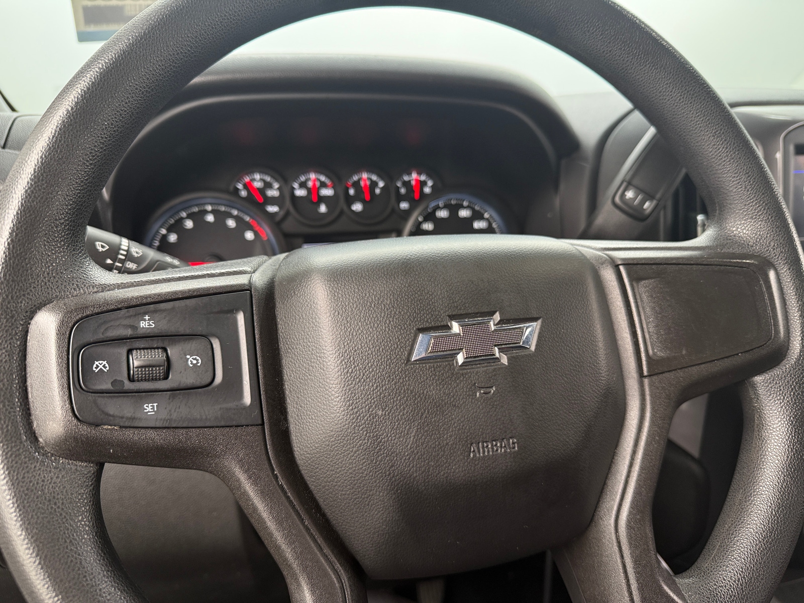 Thumbnail: 2020 Chevrolet Silverado 1500 - 5