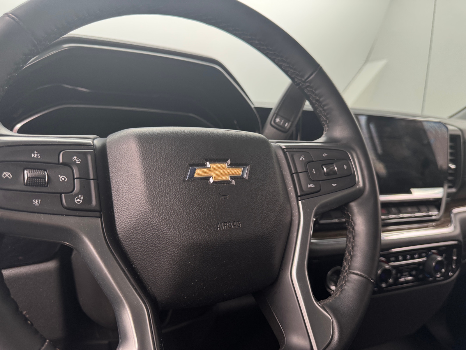 Thumbnail: 2024 Chevrolet Silverado 1500 - 5