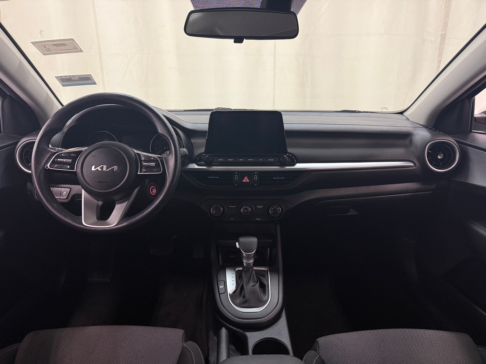 Thumbnail: 2024 Kia Forte - 3