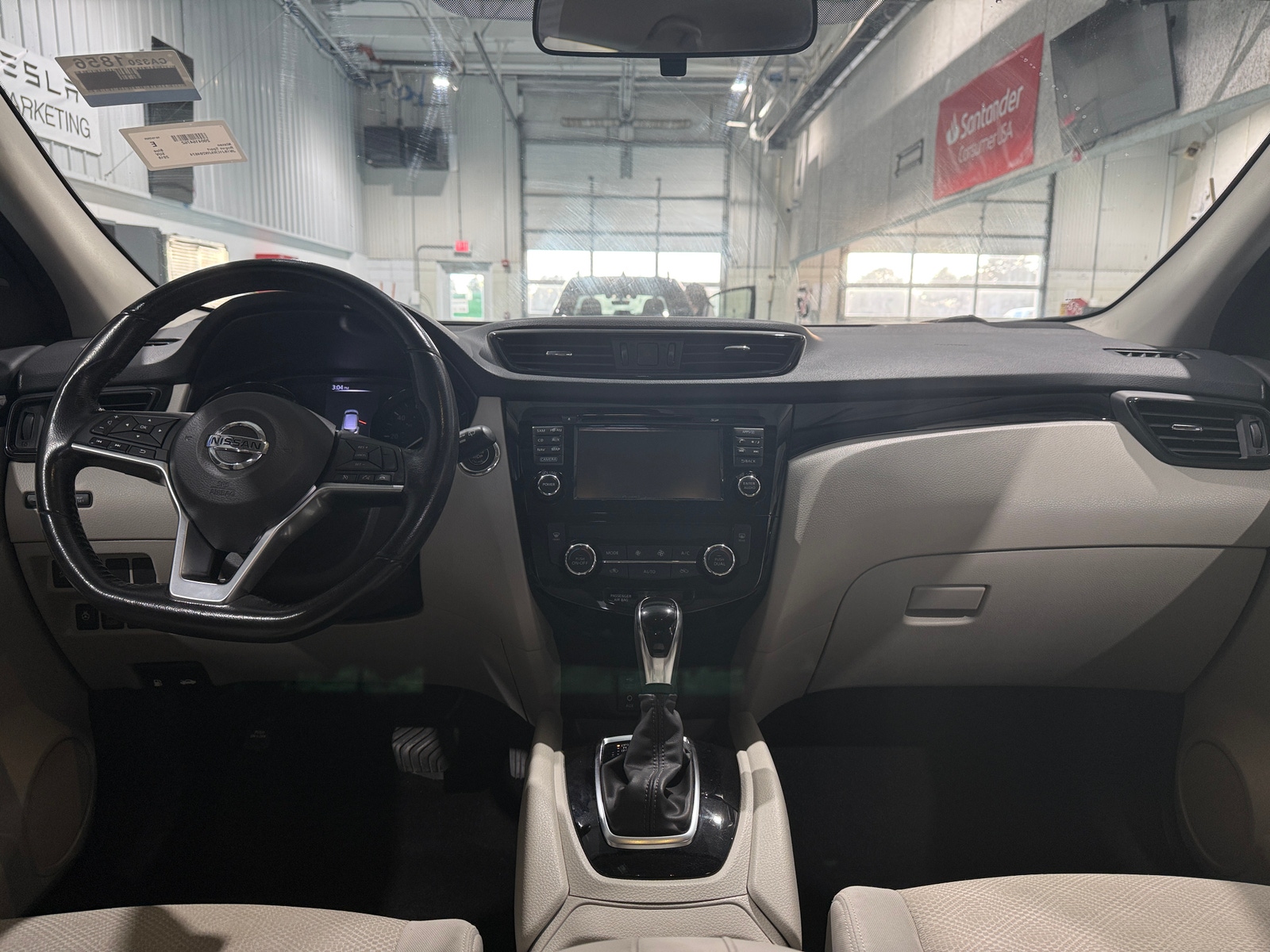 Thumbnail: 2018 Nissan Rogue Sport - 3