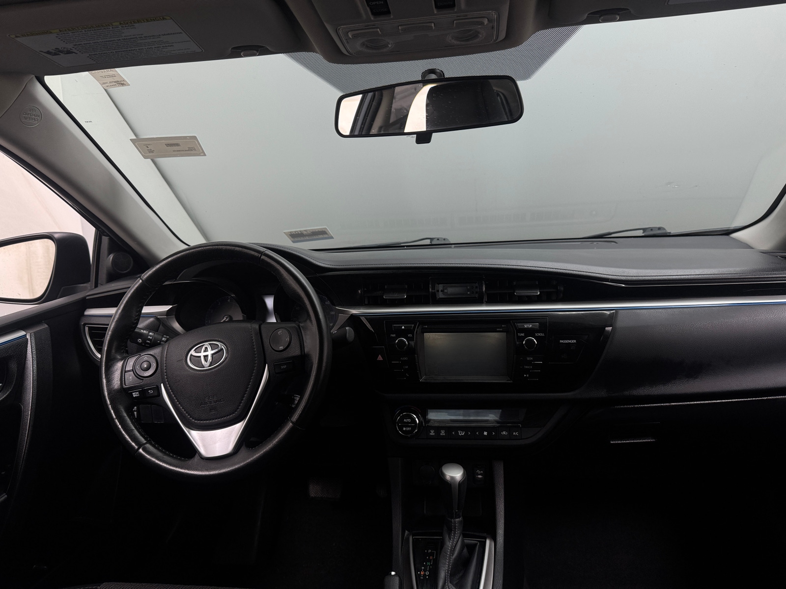 Thumbnail: 2015 Toyota Corolla - 3