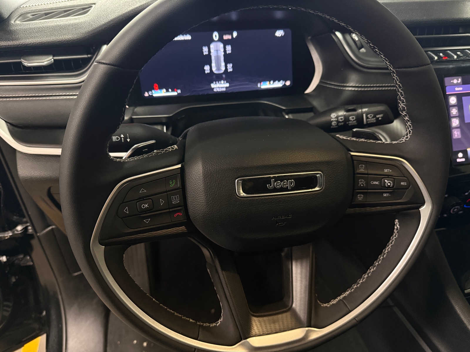 Thumbnail: 2025 Jeep Grand Cherokee - 5