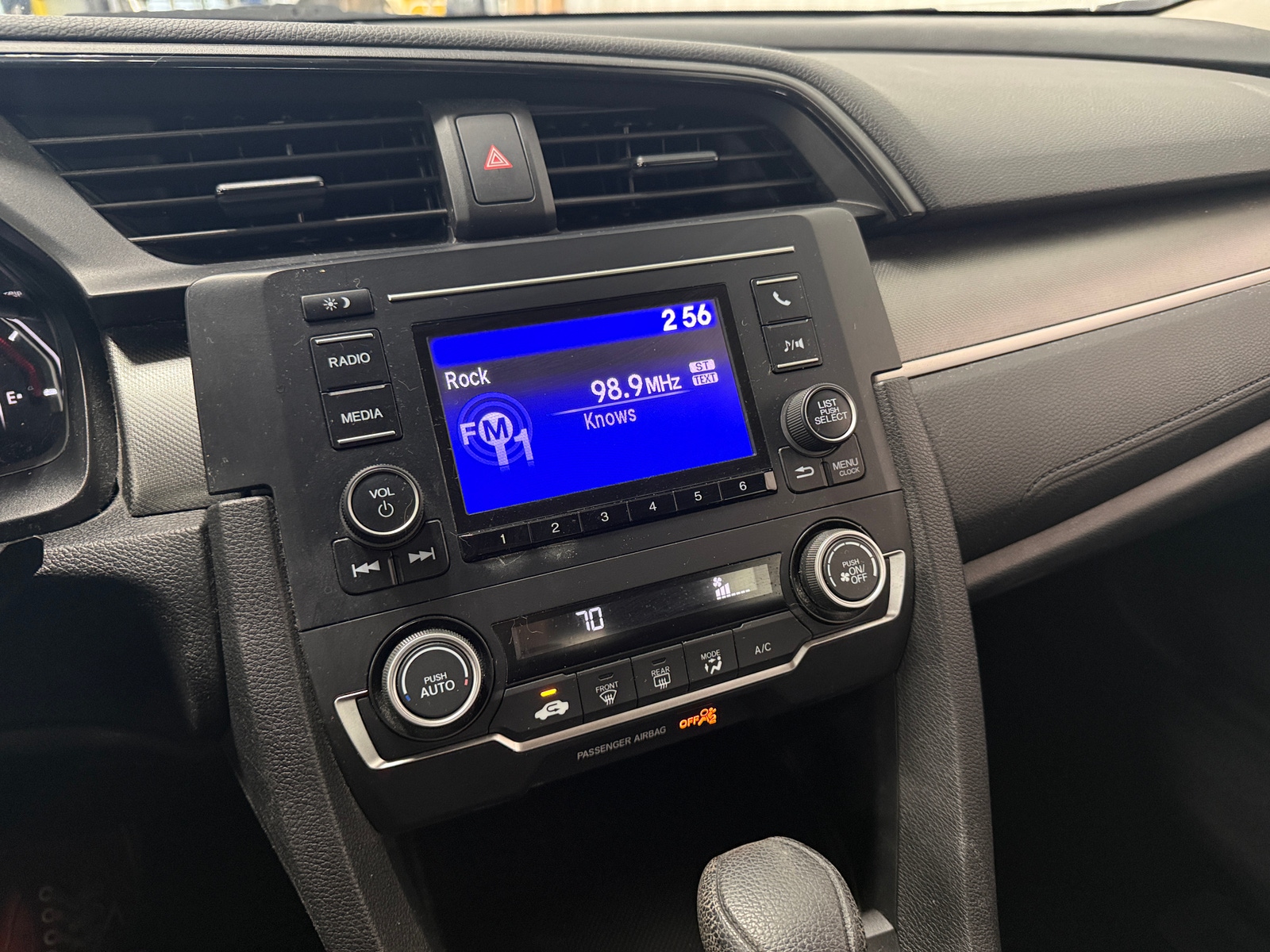 Thumbnail: 2018 Honda Civic - 4