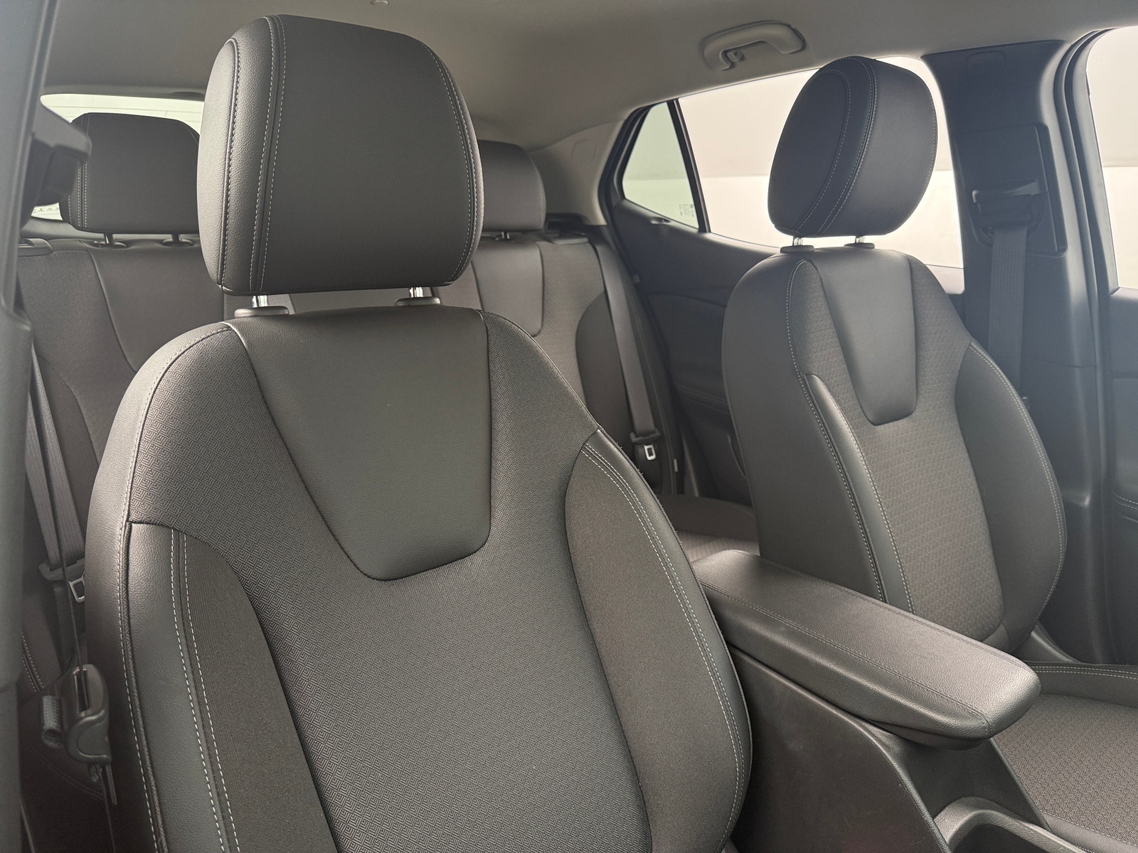 Thumbnail: 2025 Buick Encore GX - 2