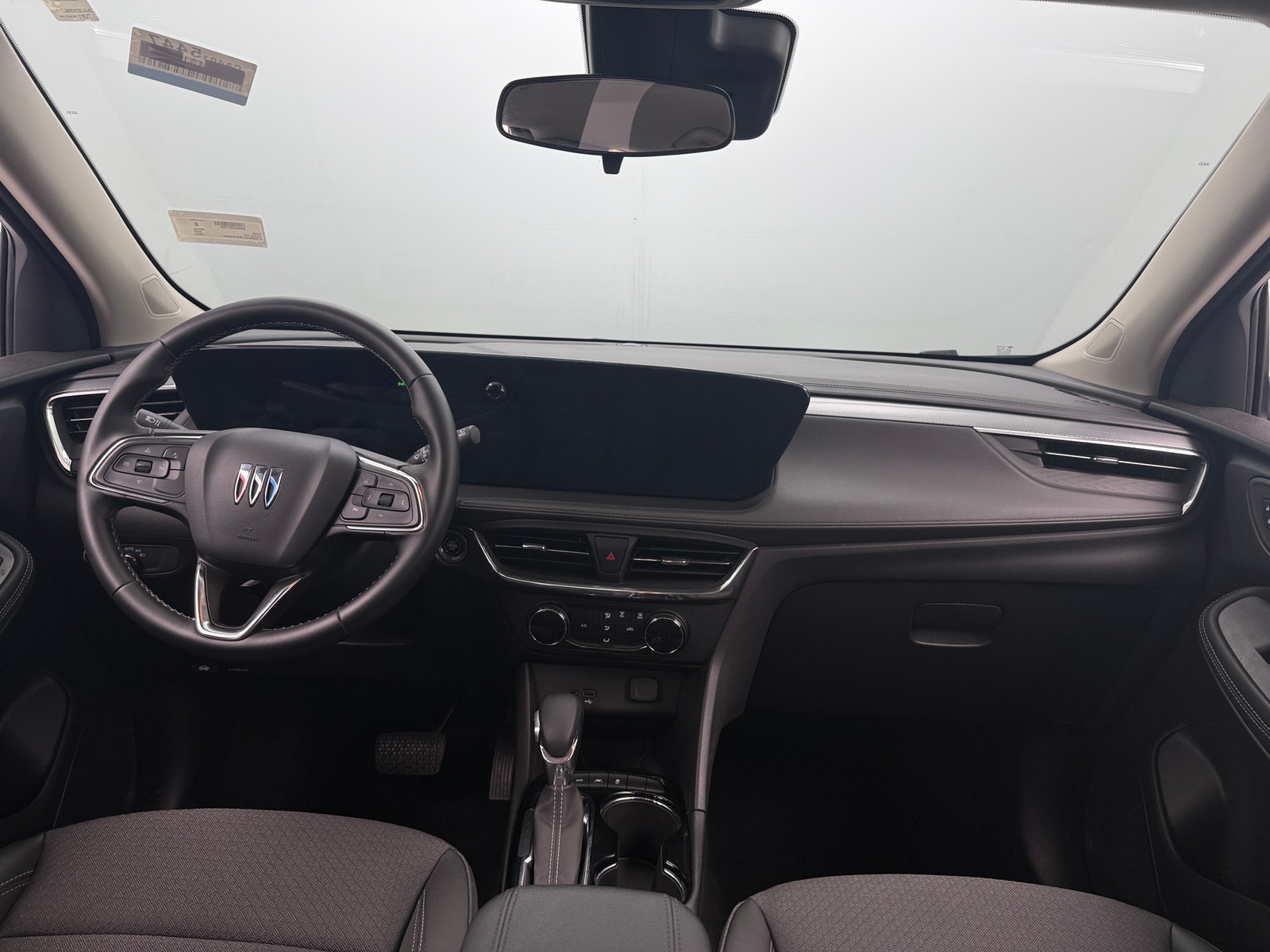 Thumbnail: 2025 Buick Encore GX - 3