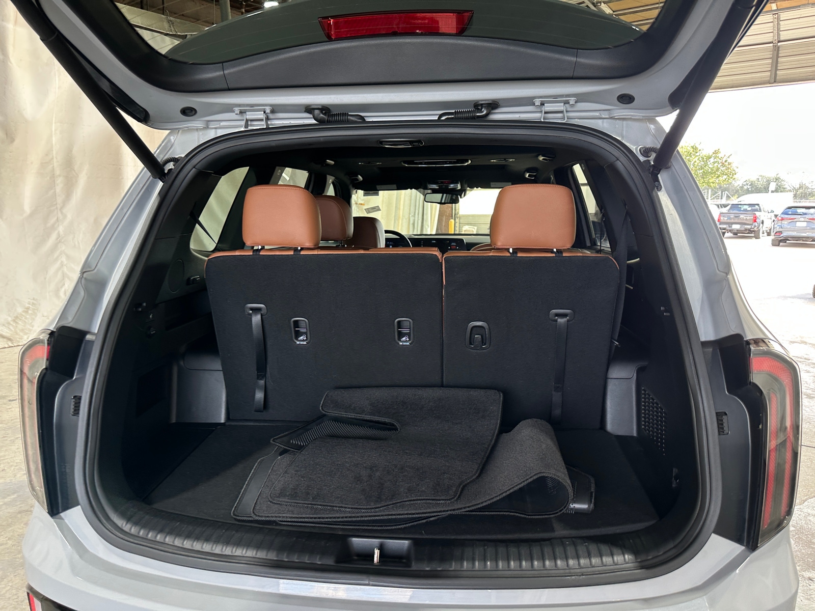 Thumbnail: 2024 Kia Telluride - 6