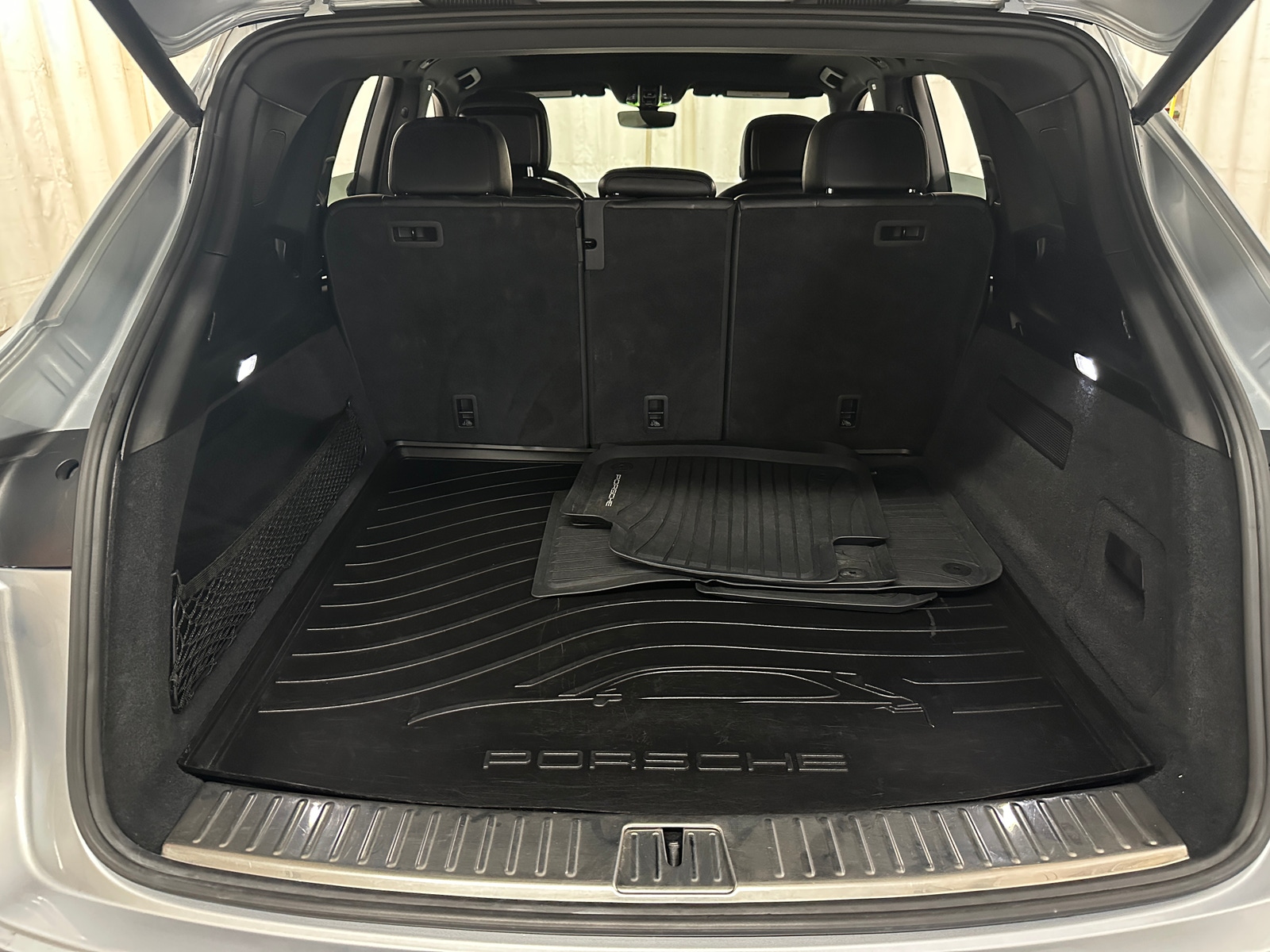 Thumbnail: 2019 Porsche Cayenne - 6