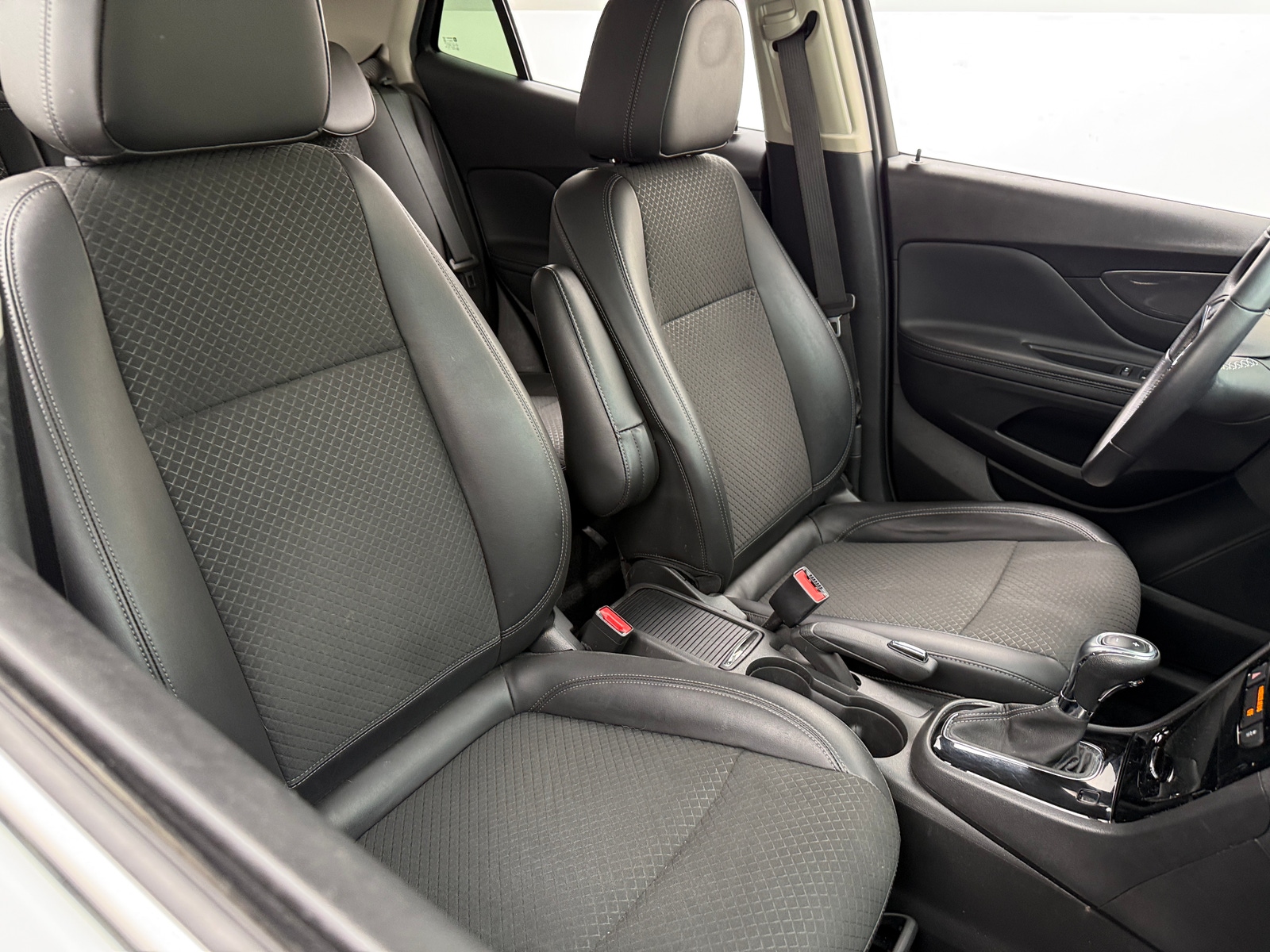 Thumbnail: 2022 Buick Encore - 2