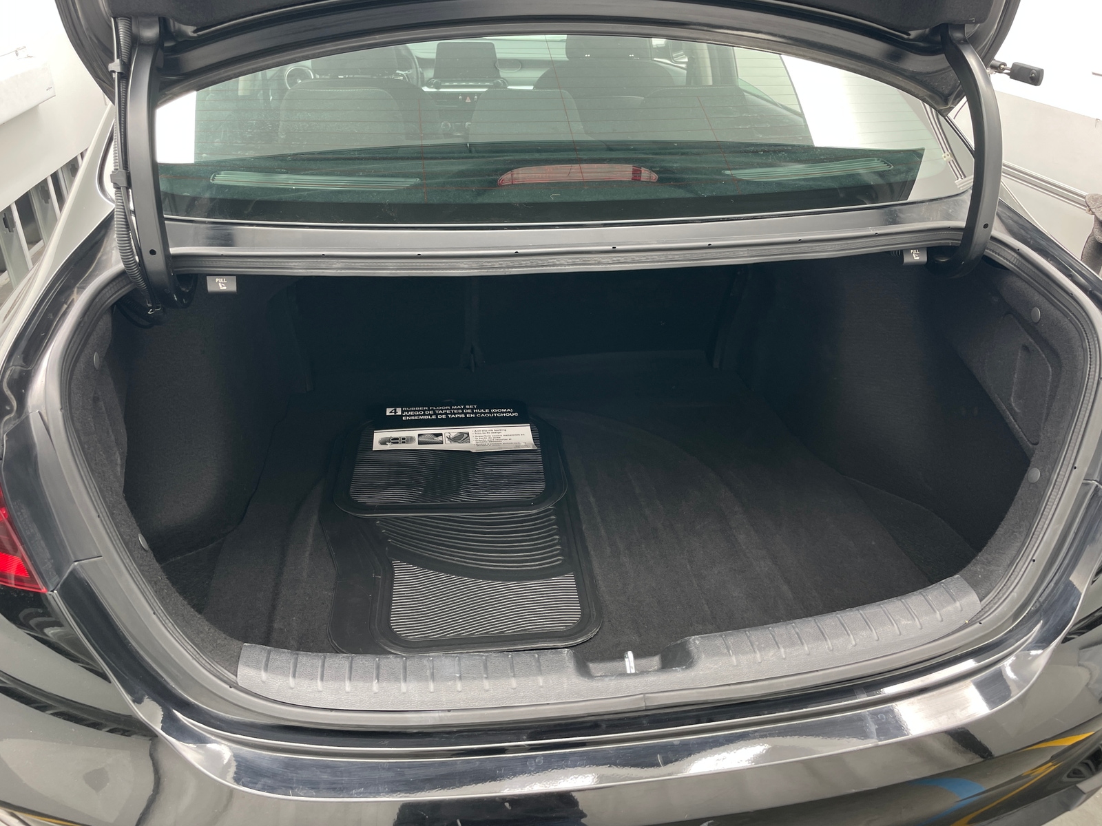 Thumbnail: 2024 Kia Forte - 7