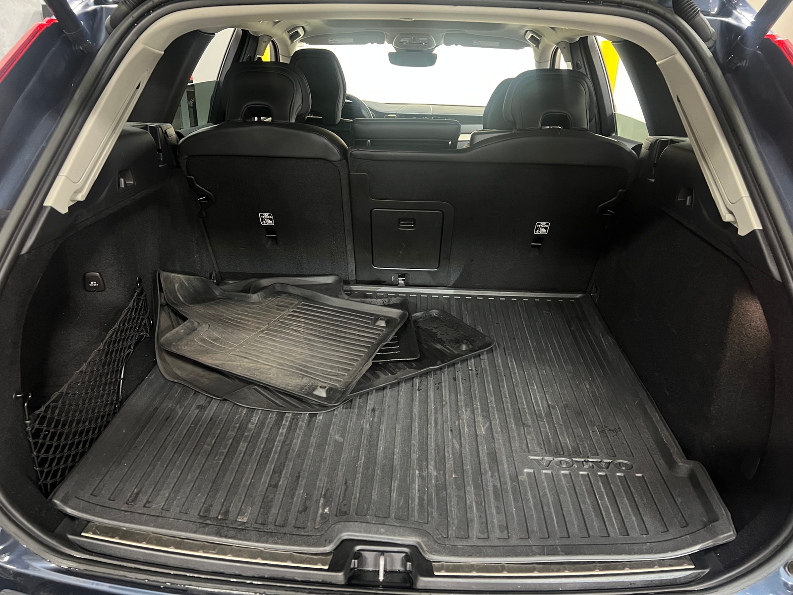 Thumbnail: 2022 Volvo XC60 - 6