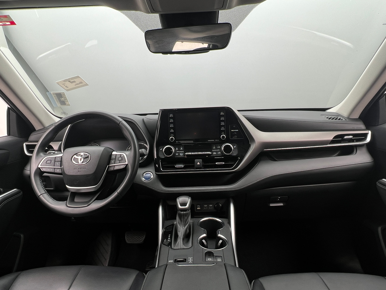 Thumbnail: 2022 Toyota Highlander - 2