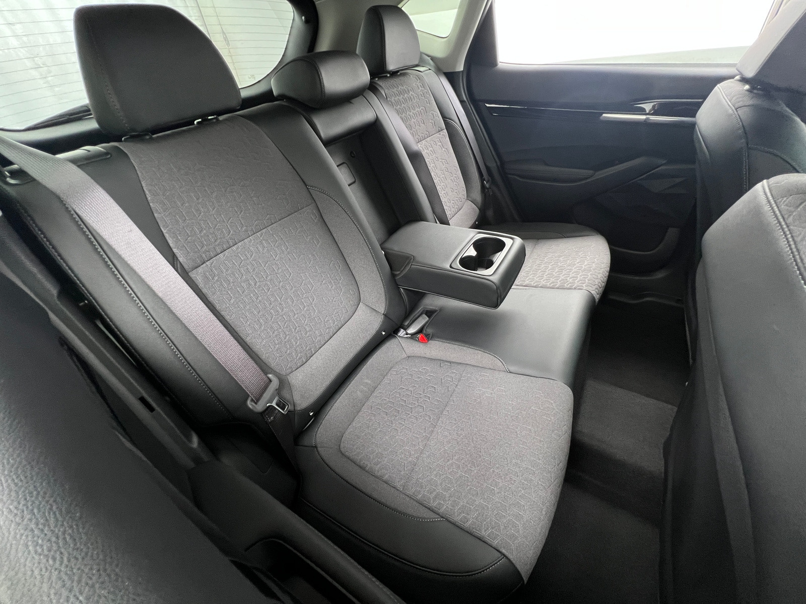 Thumbnail: 2024 Kia Seltos - 6