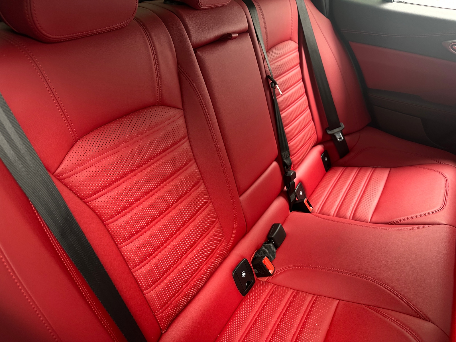 Thumbnail: 2020 Alfa Romeo Giulia - 5