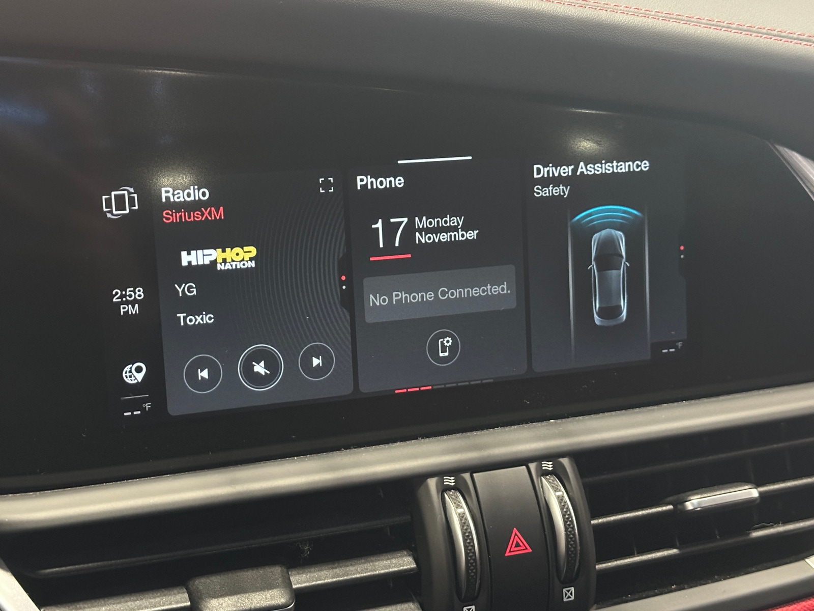 Thumbnail: 2020 Alfa Romeo Giulia - 3