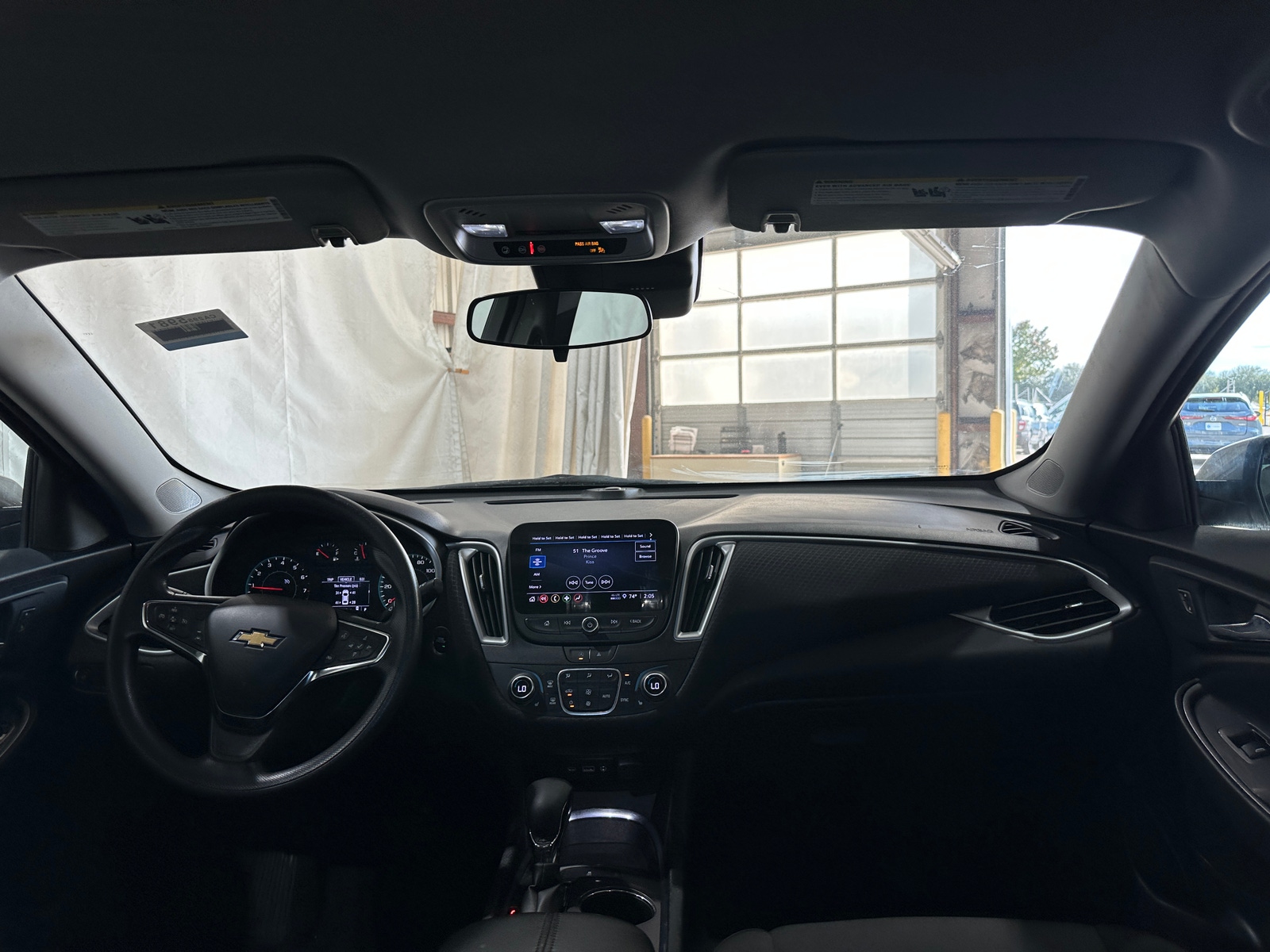 Thumbnail: 2023 Chevrolet Malibu - 3