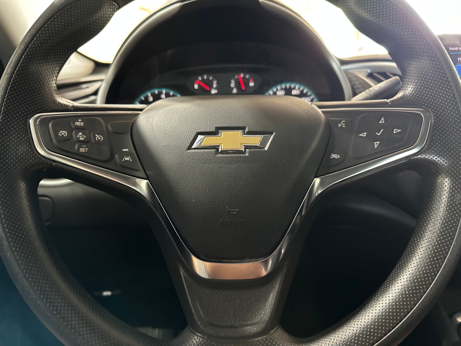 Thumbnail: 2023 Chevrolet Malibu - 5