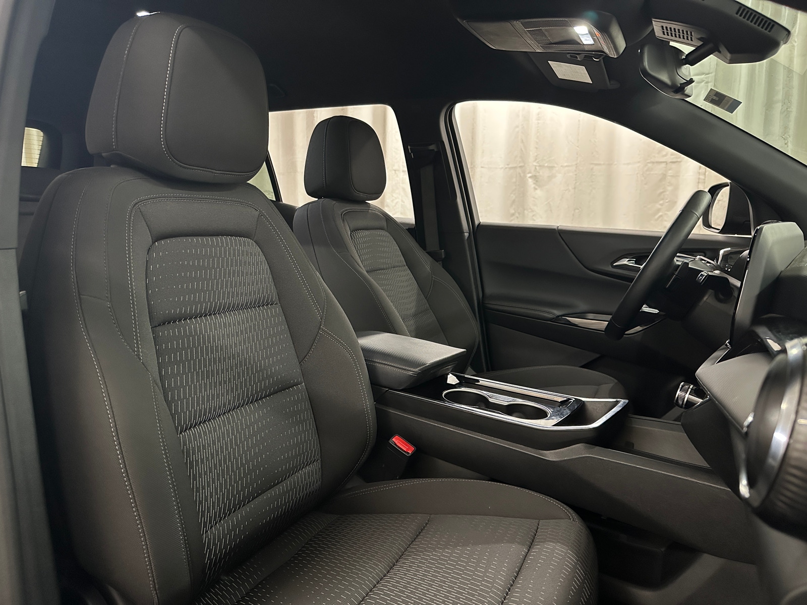 Thumbnail: 2025 Chevrolet Equinox - 2