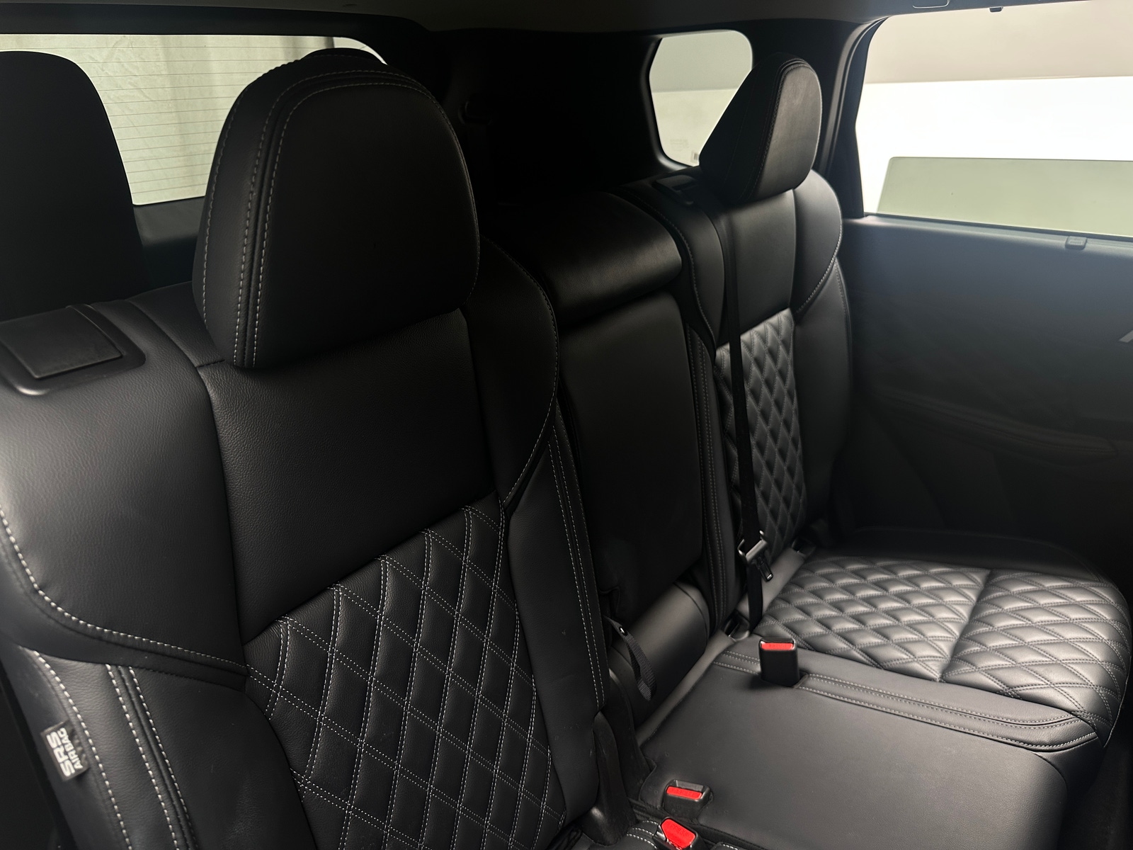 Thumbnail: 2024 Mitsubishi Outlander - 5