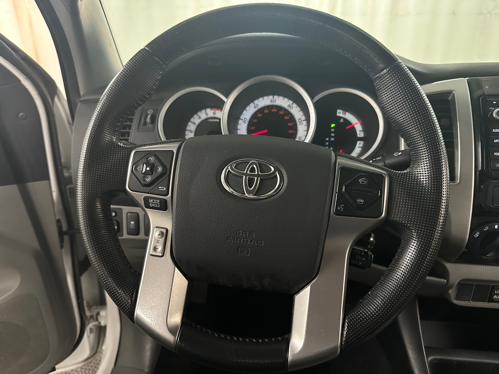 Thumbnail: 2015 Toyota Tacoma - 5