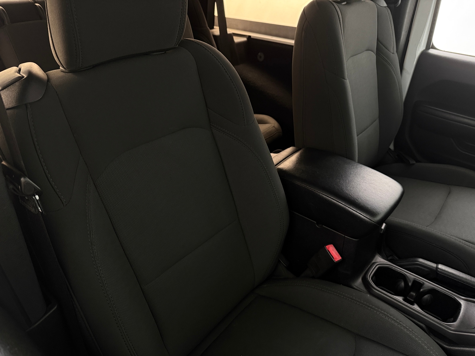 Thumbnail: 2019 Jeep Wrangler - 2