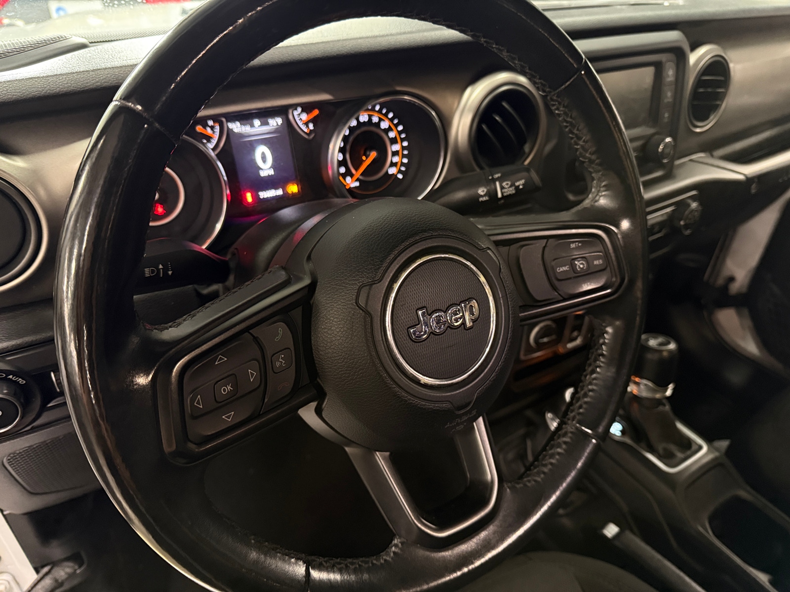 Thumbnail: 2019 Jeep Wrangler - 5