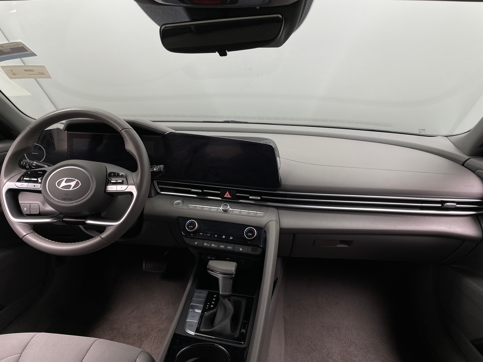 Thumbnail: 2025 Hyundai Elantra - 3