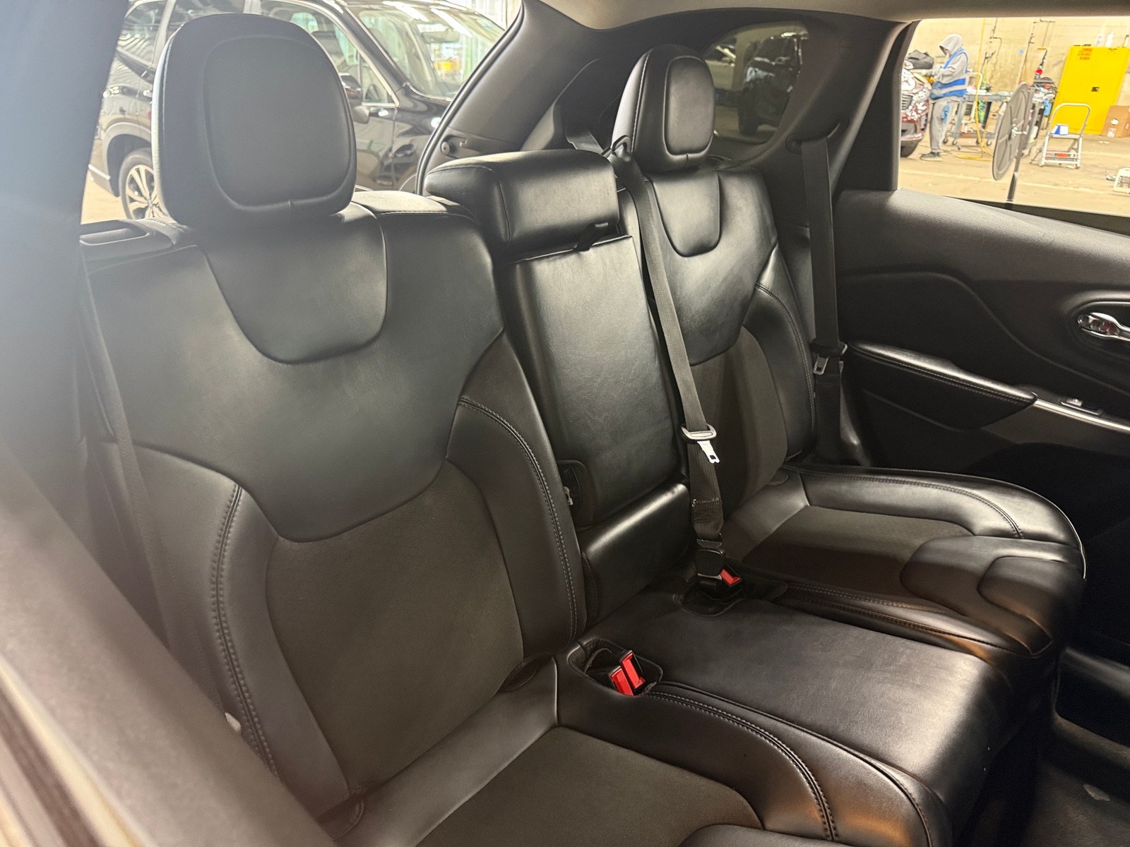 Thumbnail: 2021 Jeep Cherokee - 5