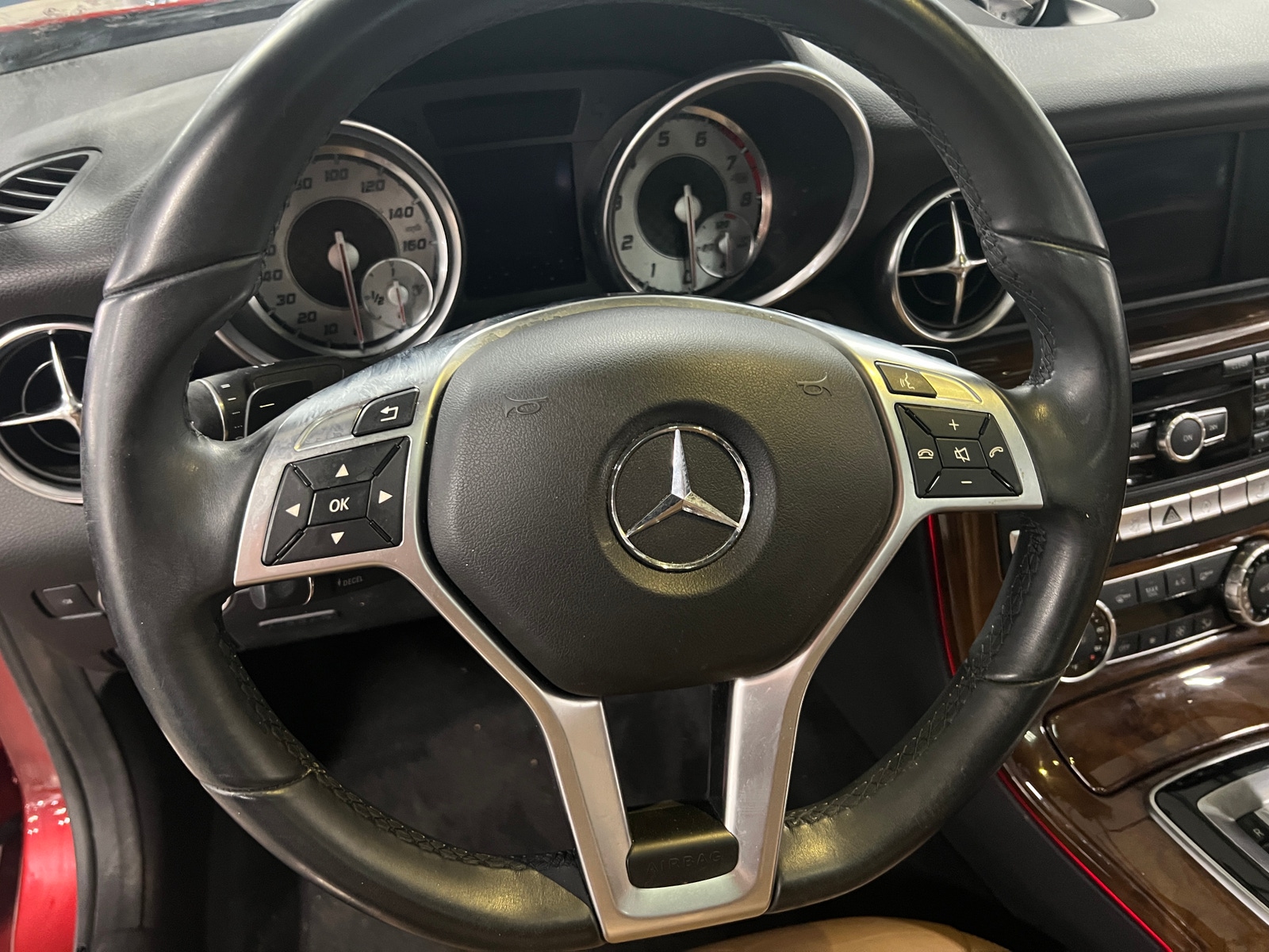 Thumbnail: 2016 Mercedes-Benz SLK - 4