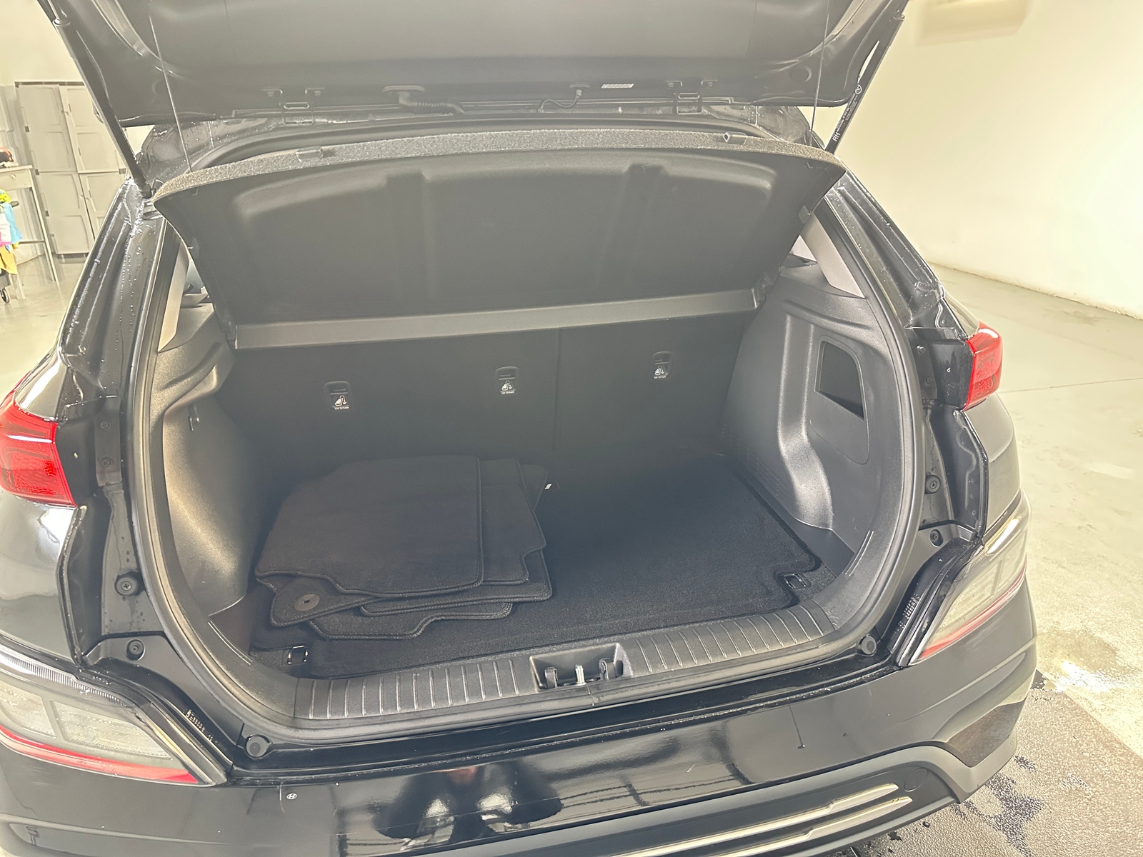 Thumbnail: 2023 Hyundai Kona - 7