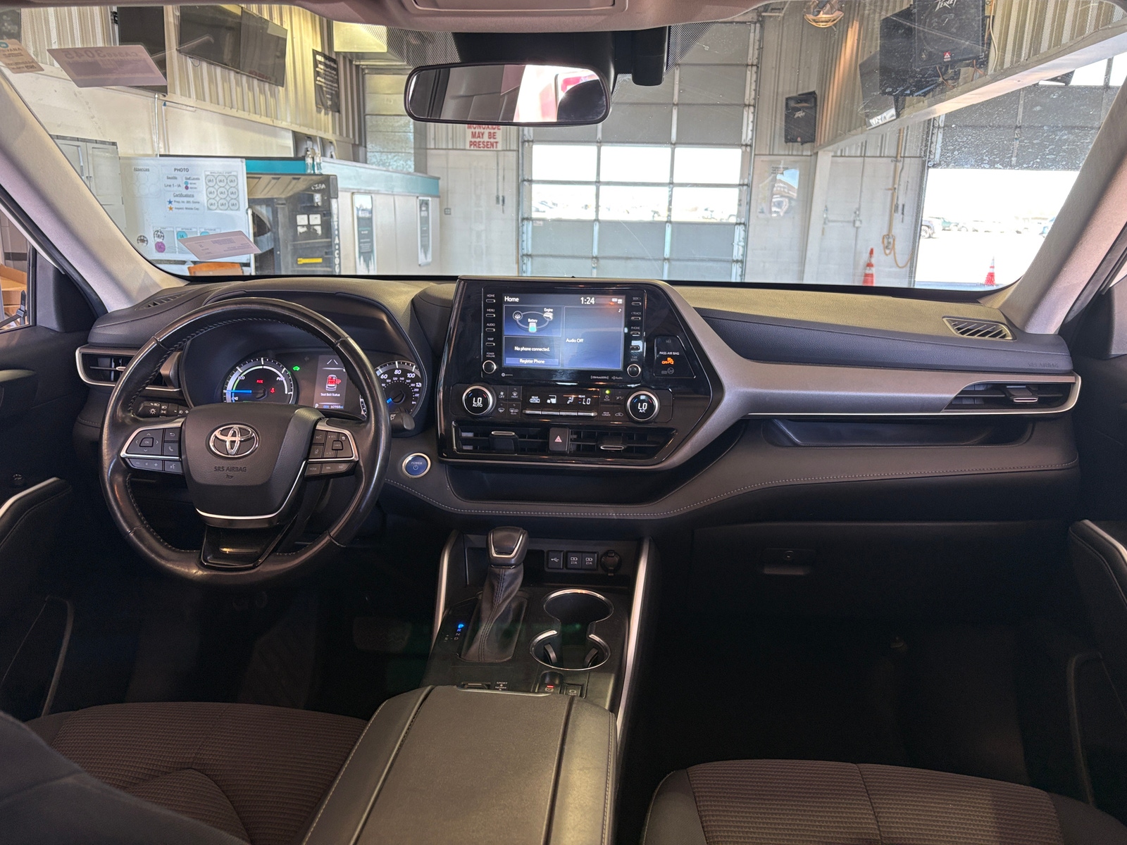 Thumbnail: 2021 Toyota Highlander - 3