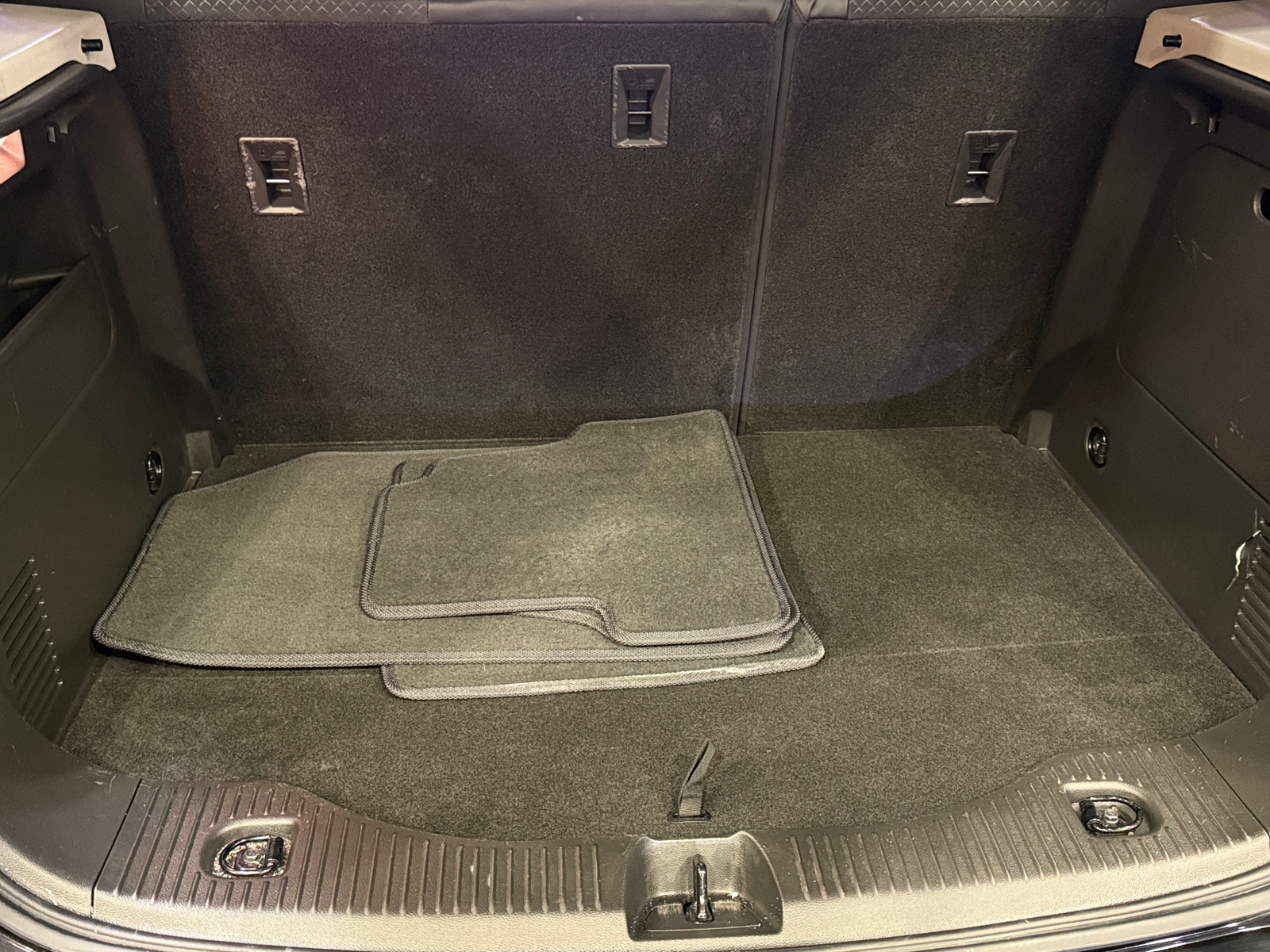 Thumbnail: 2022 Buick Encore - 6