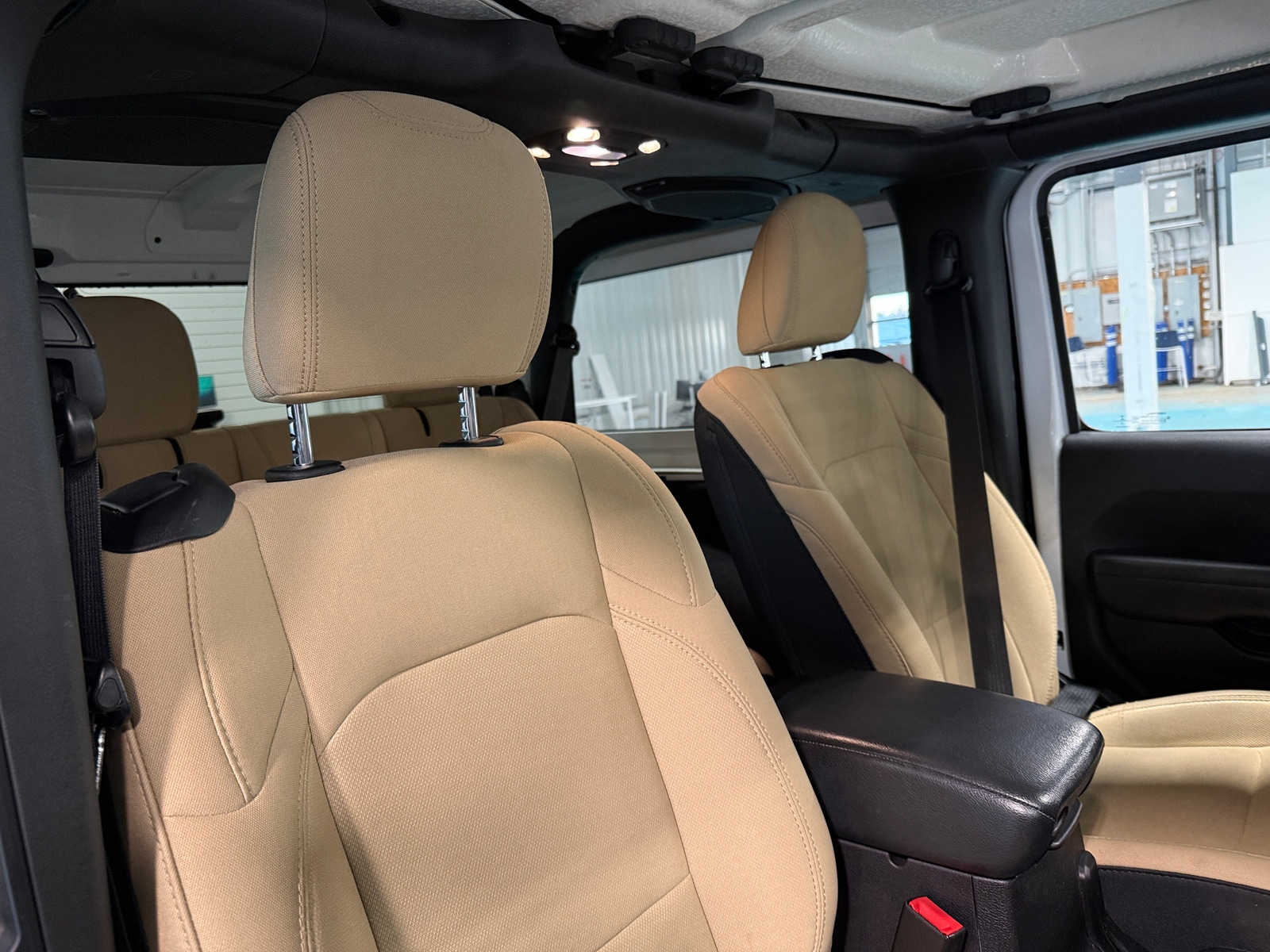 Thumbnail: 2019 Jeep Wrangler - 2