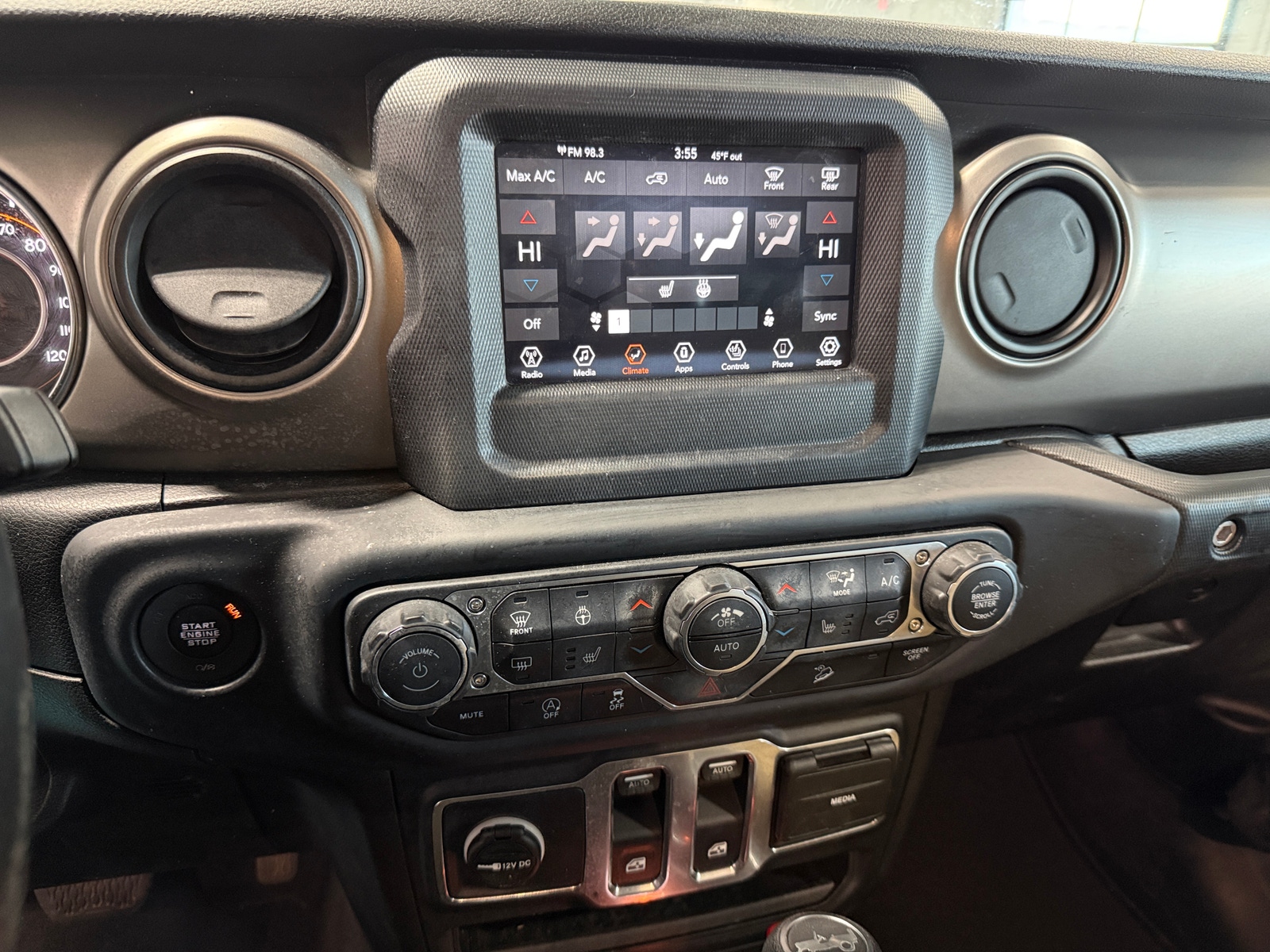 Thumbnail: 2019 Jeep Wrangler - 4