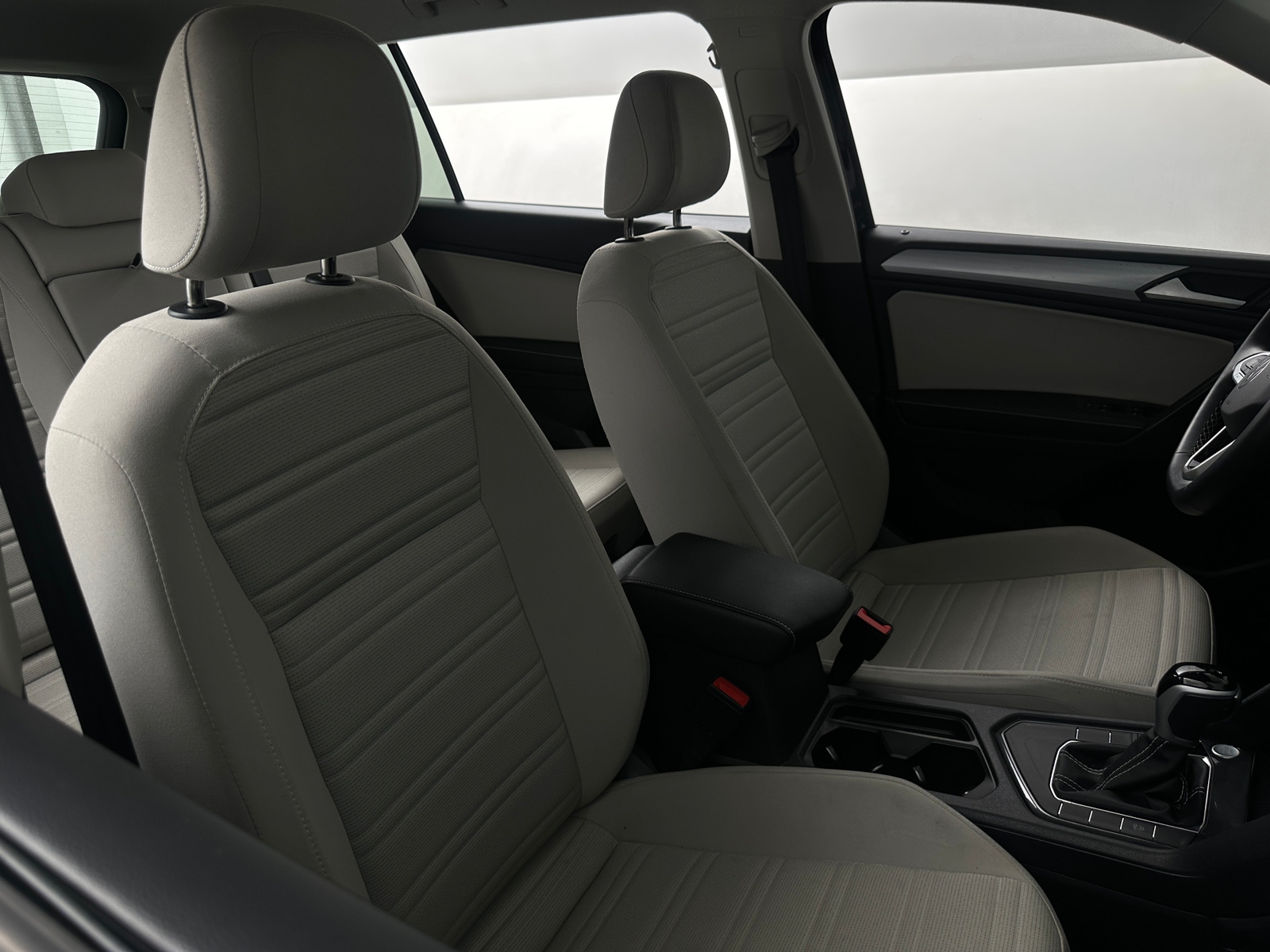 Thumbnail: 2024 Volkswagen Tiguan - 2