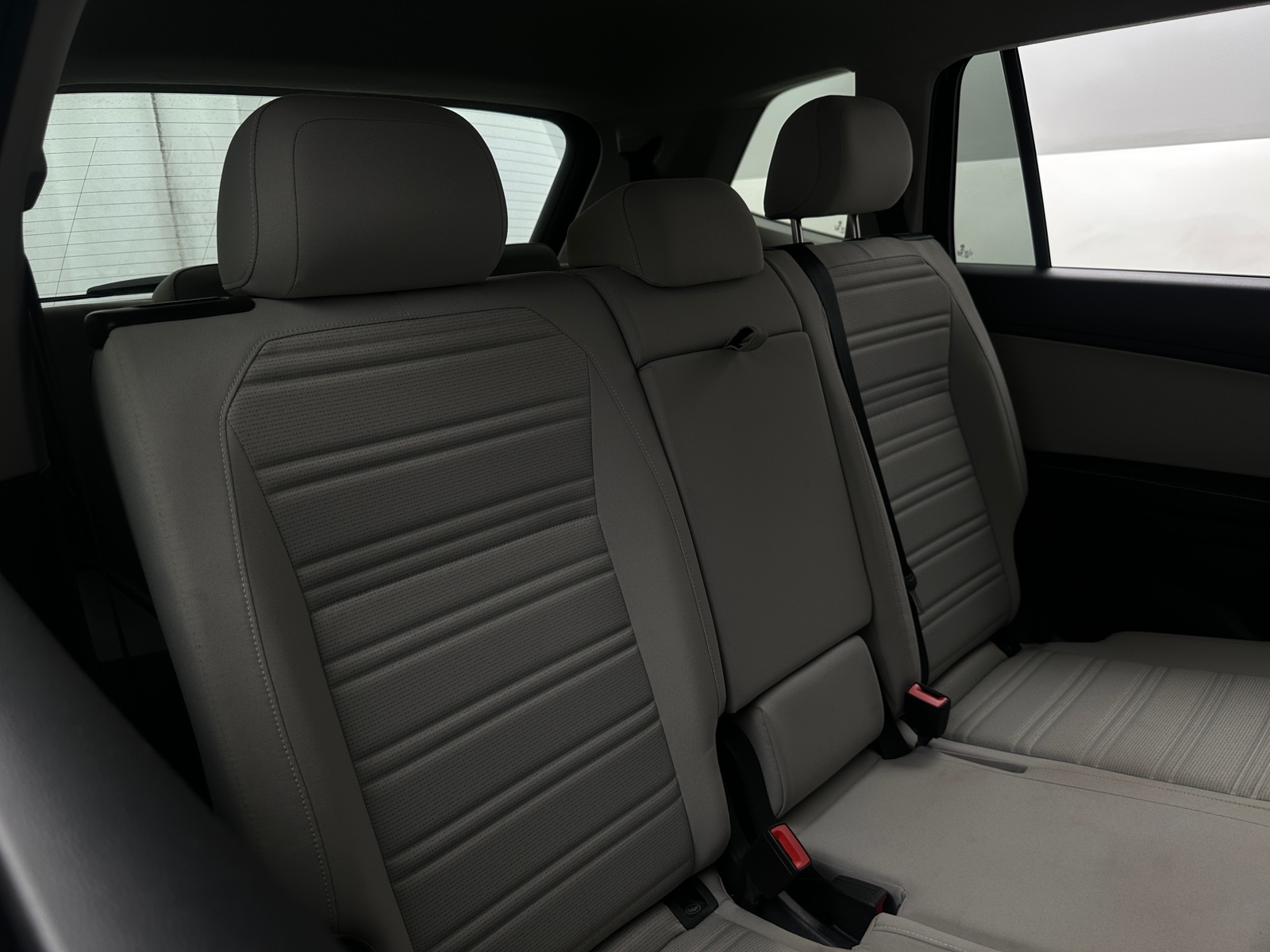 Thumbnail: 2024 Volkswagen Tiguan - 6