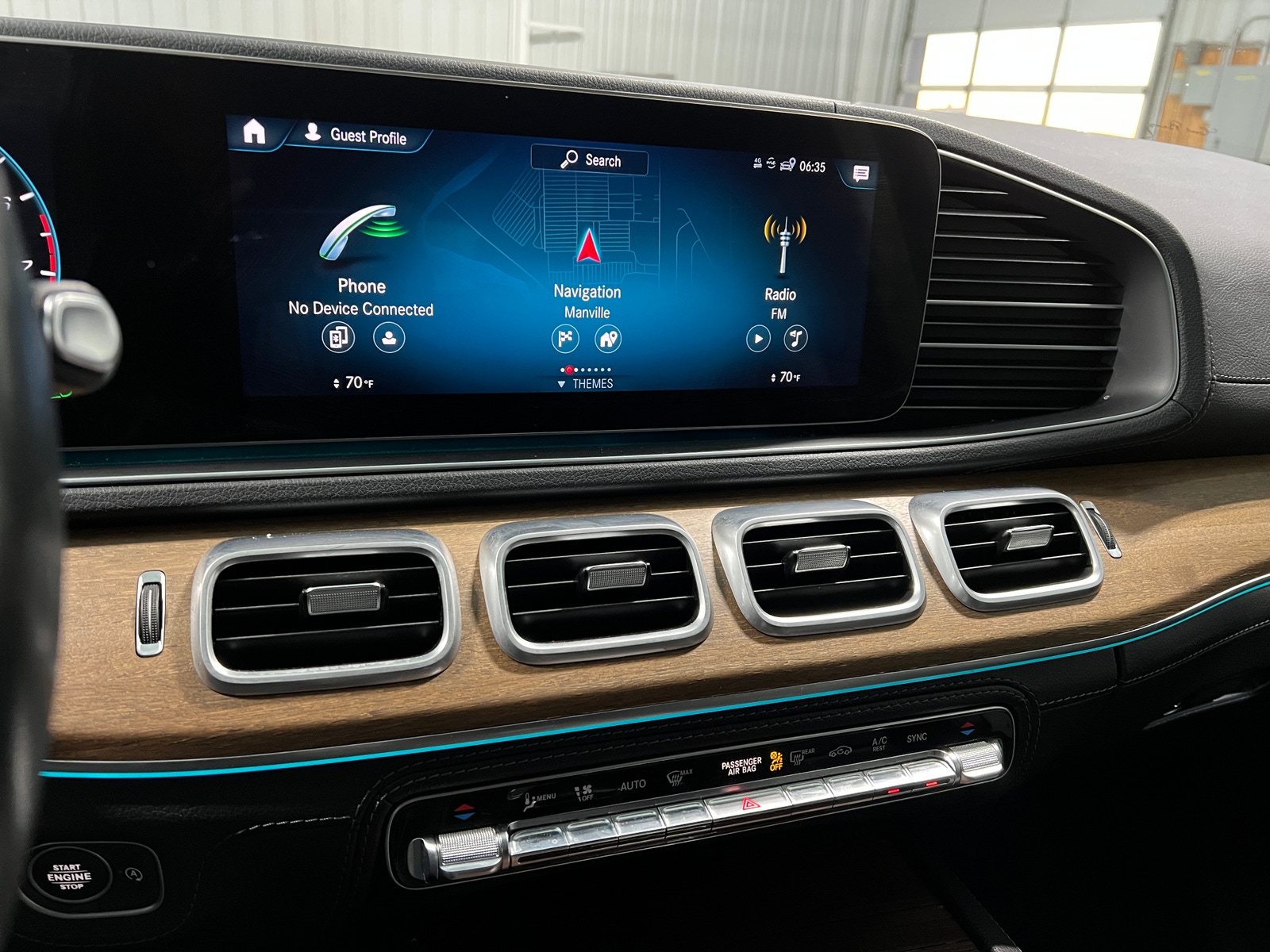 Thumbnail: 2020 Mercedes-Benz GLE - 3