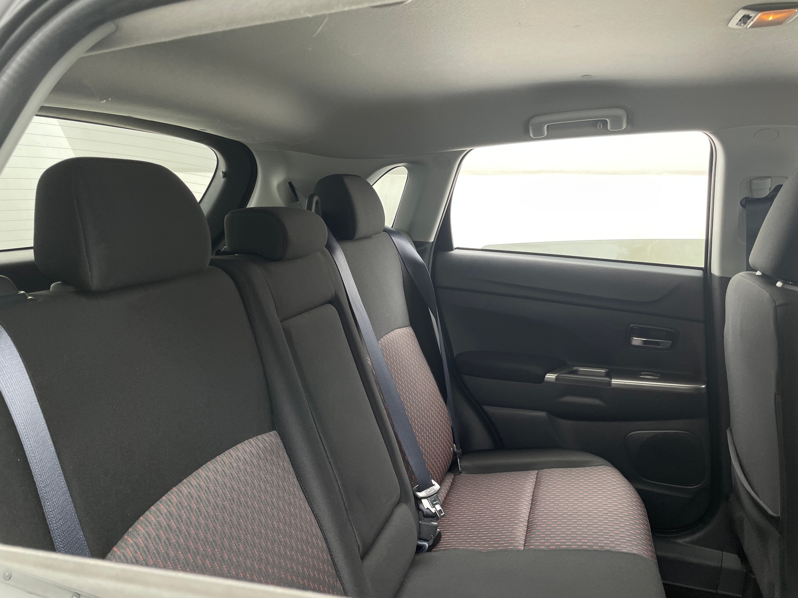 Thumbnail: 2019 Mitsubishi Outlander Sport - 6