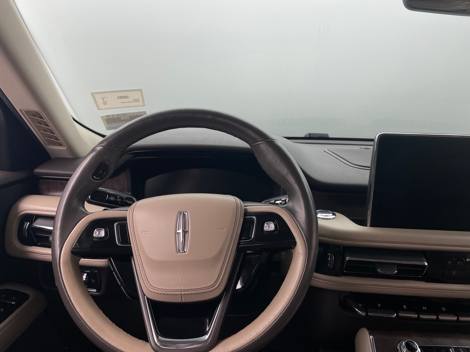 Thumbnail: 2022 Lincoln Aviator - 4