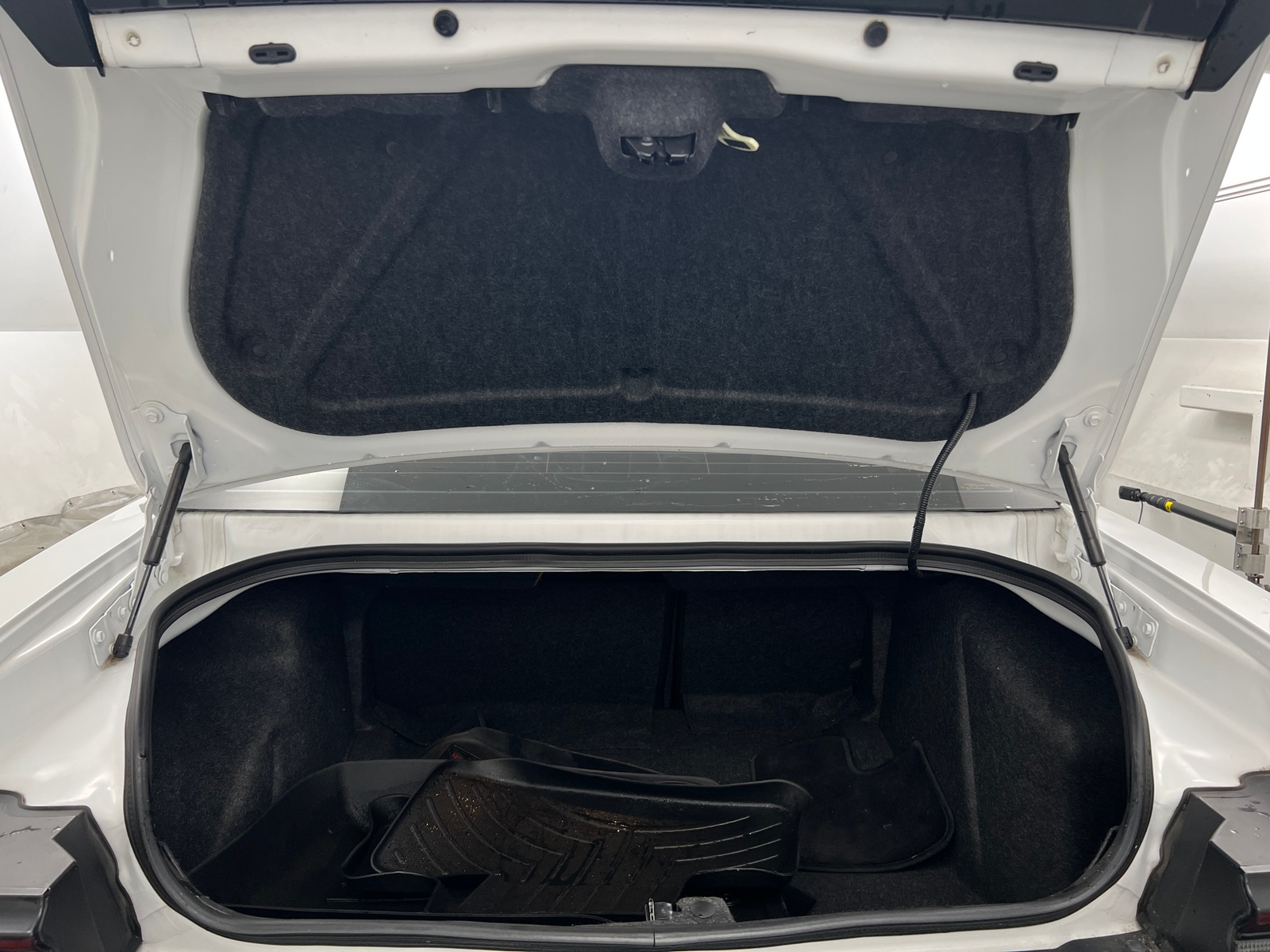 Thumbnail: 2018 Dodge Challenger - 5