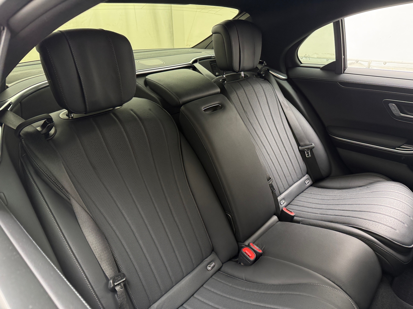 Thumbnail: 2022 Mercedes-Benz S-Class - 5