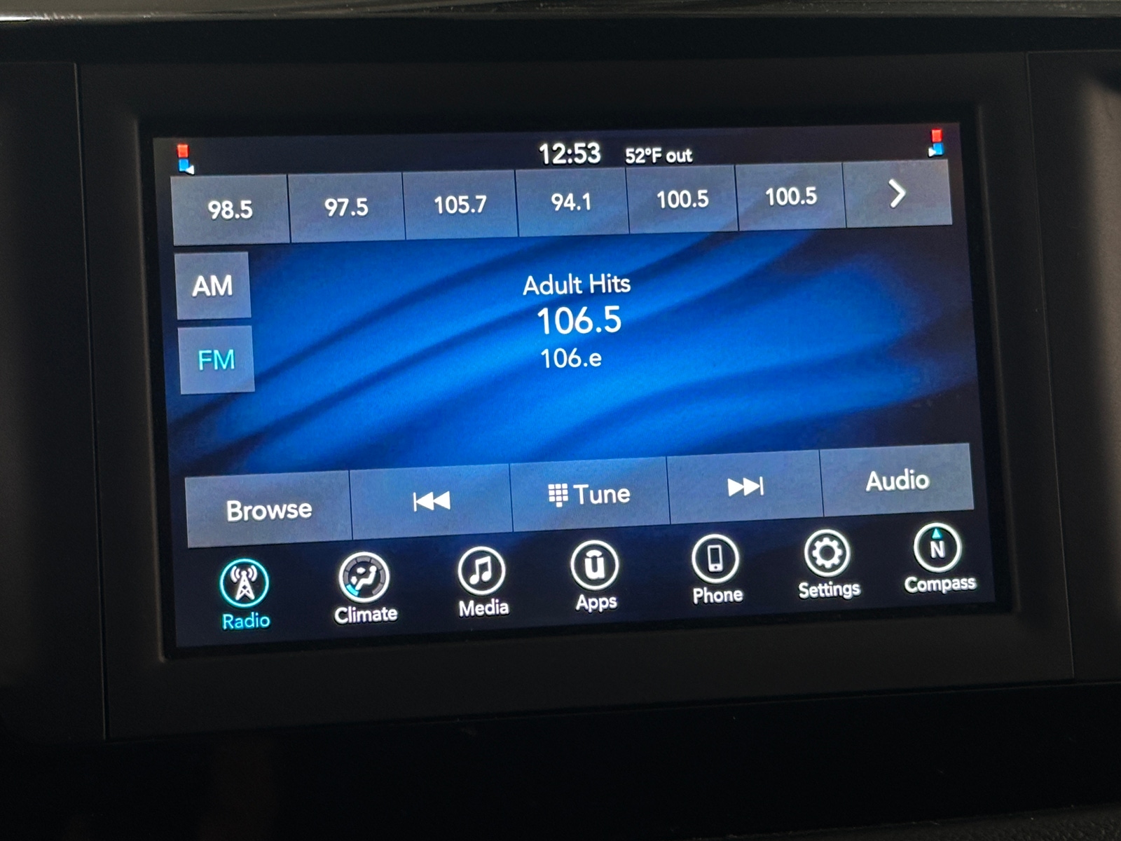 Thumbnail: 2019 Chrysler Pacifica - 4