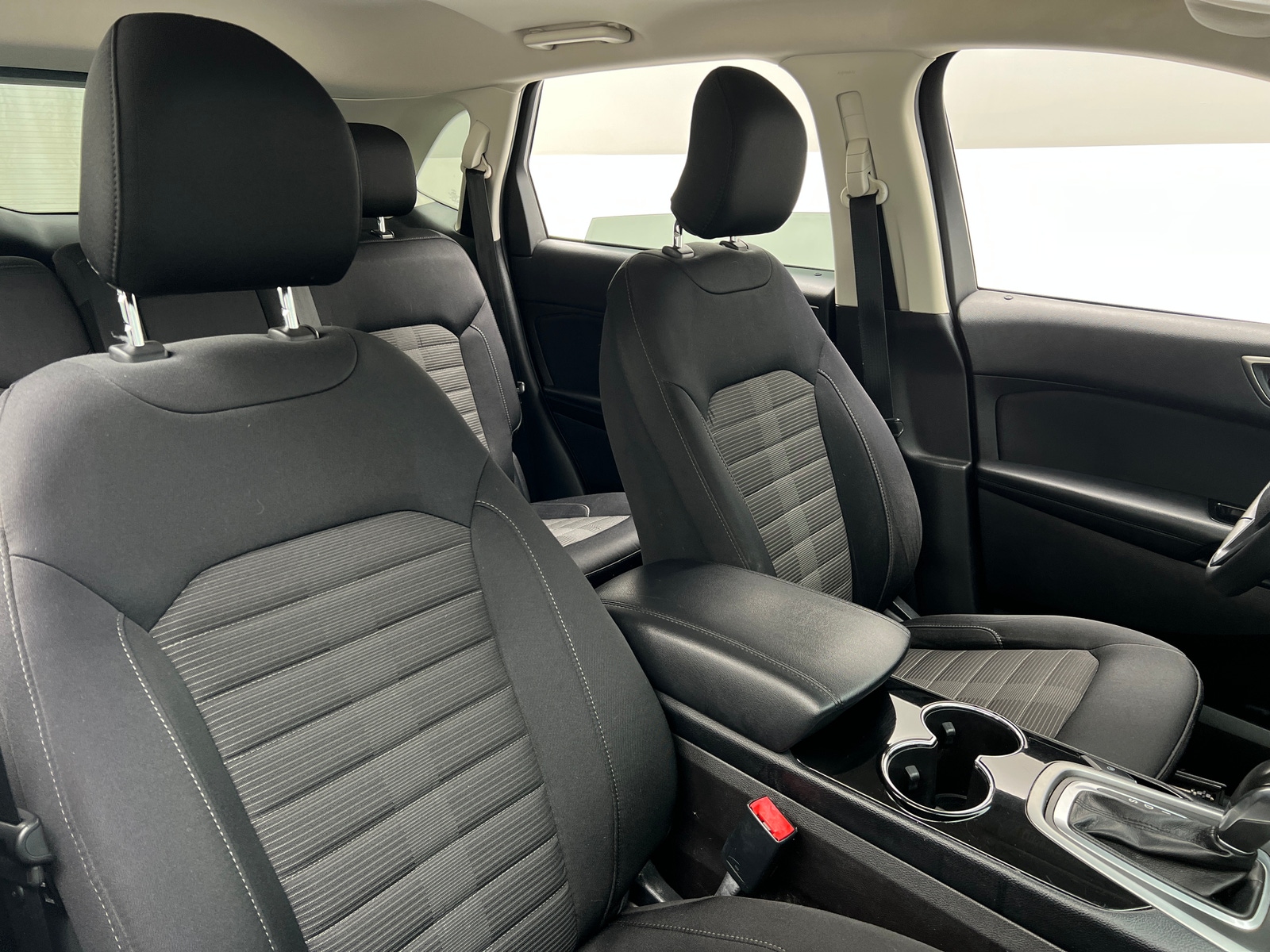 Thumbnail: 2017 Ford Edge - 2