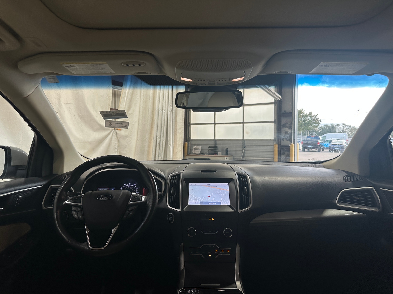 Thumbnail: 2019 Ford Edge - 3