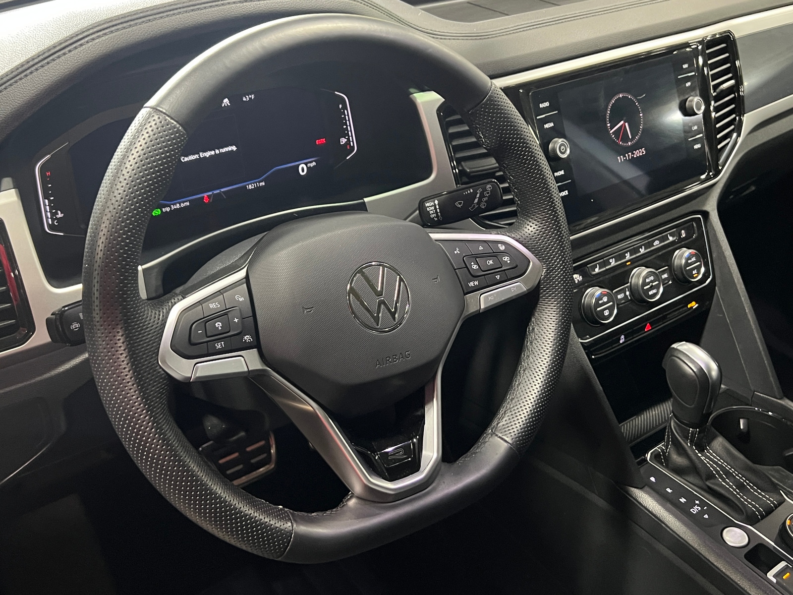 Thumbnail: 2023 Volkswagen Atlas - 4