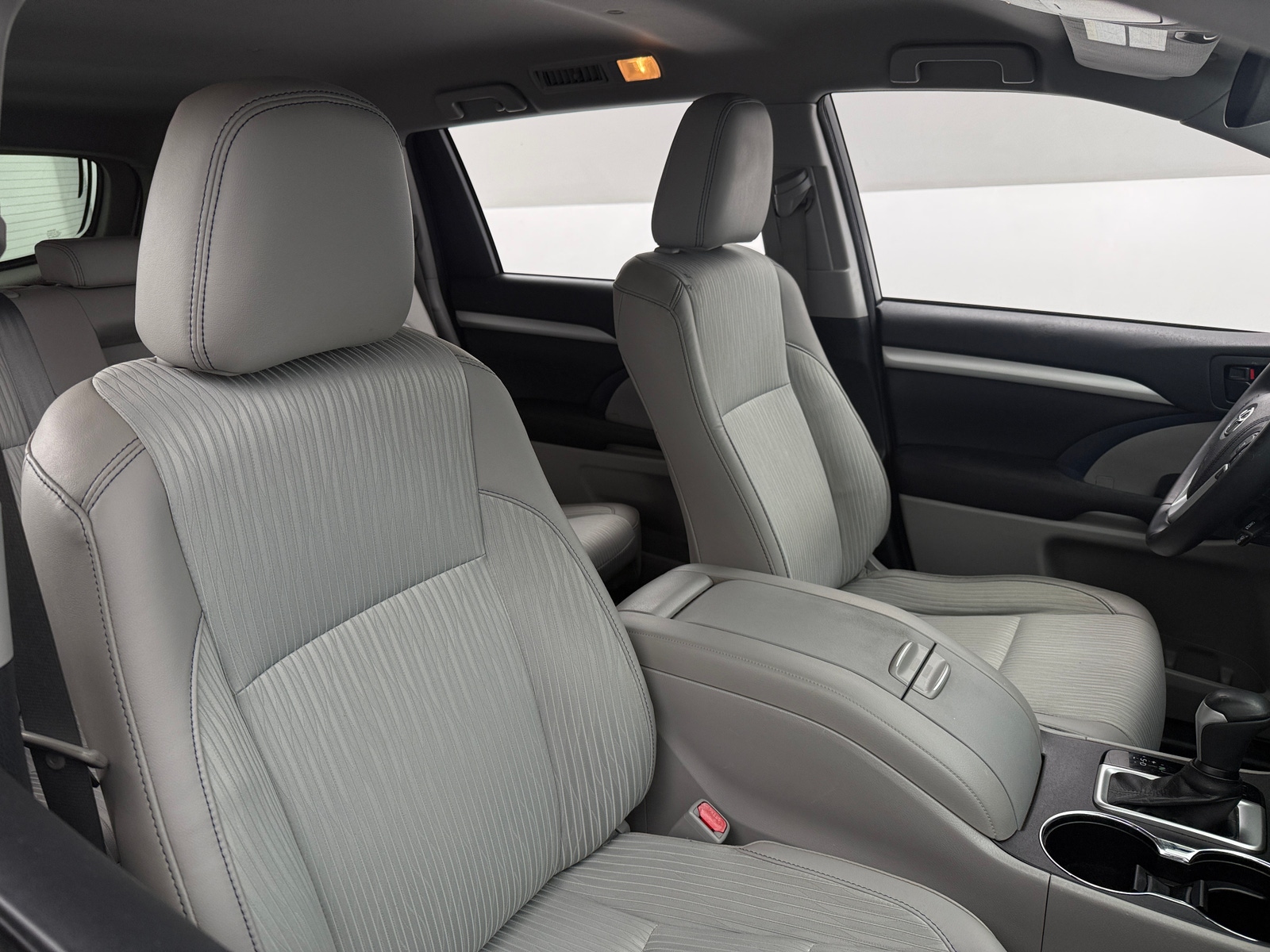 Thumbnail: 2017 Toyota Highlander - 2