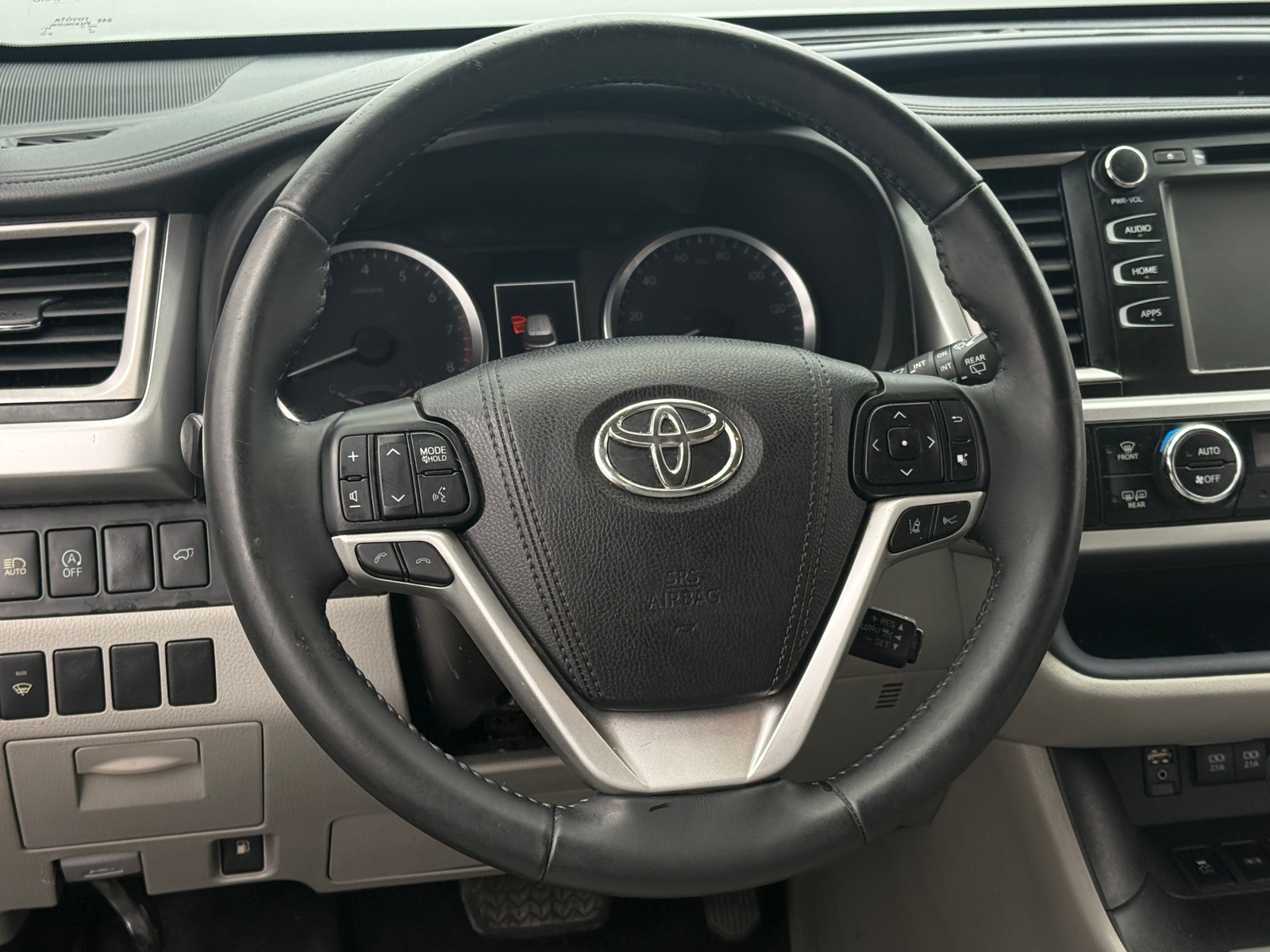 Thumbnail: 2017 Toyota Highlander - 5