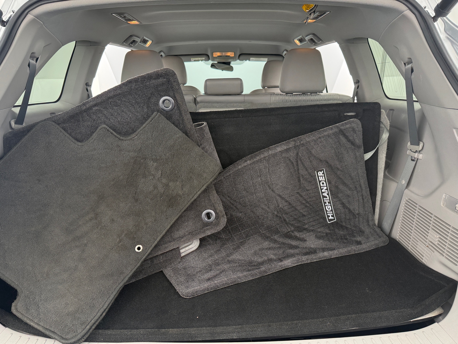 Thumbnail: 2017 Toyota Highlander - 7