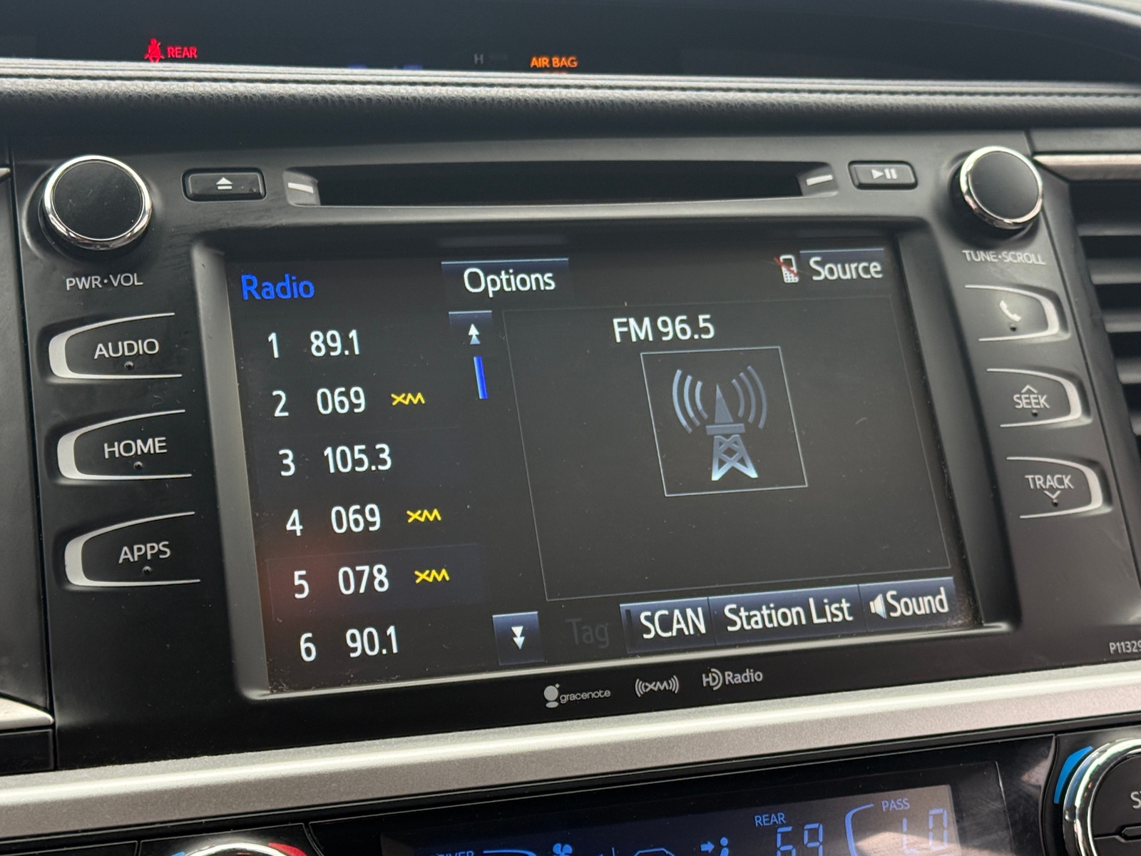 Thumbnail: 2017 Toyota Highlander - 4